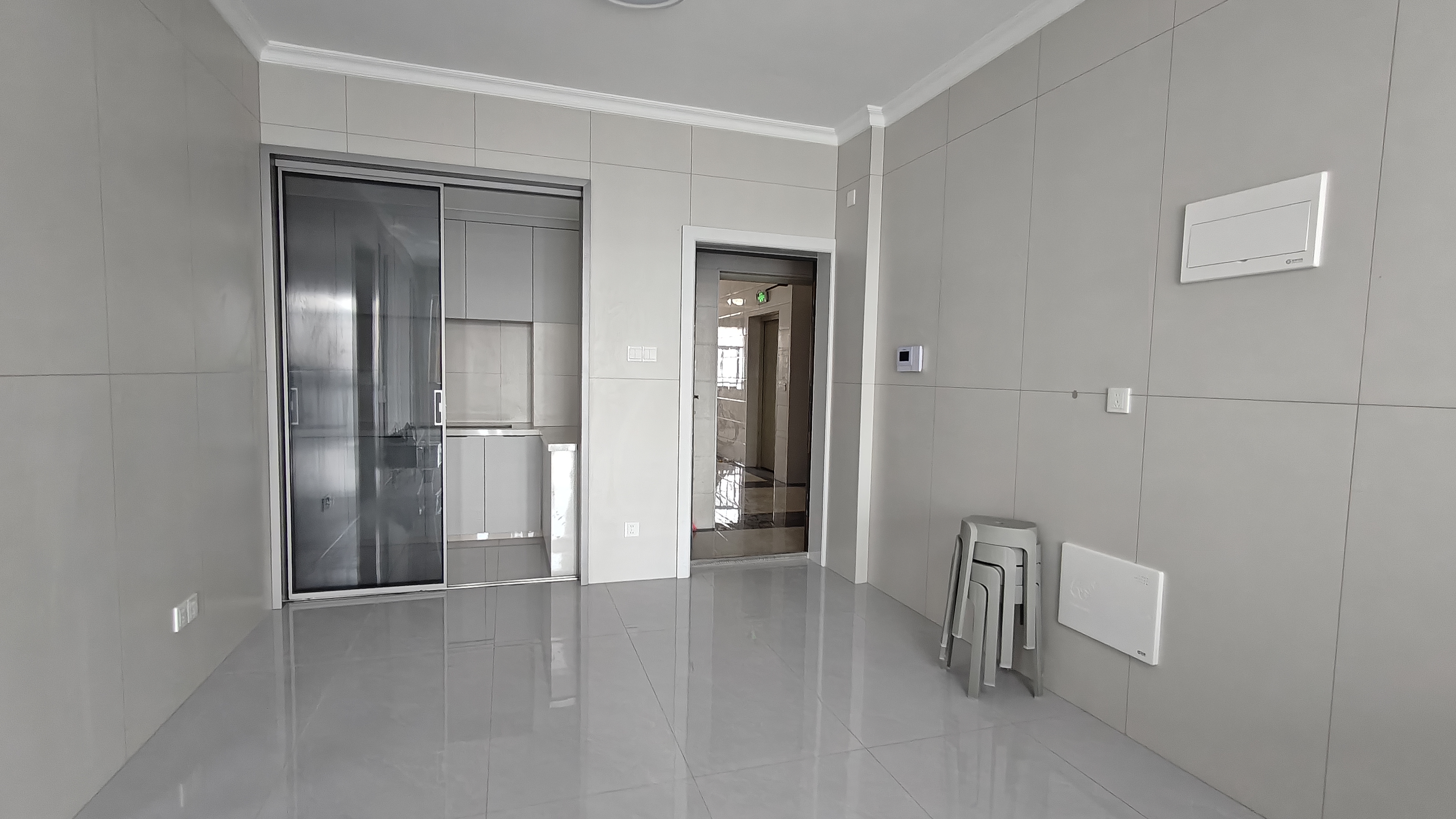 互助小区电梯房 2室2厅1卫 1700.0元/月 互助小区电梯房 2室2厅1卫 1700.0元/月室内图