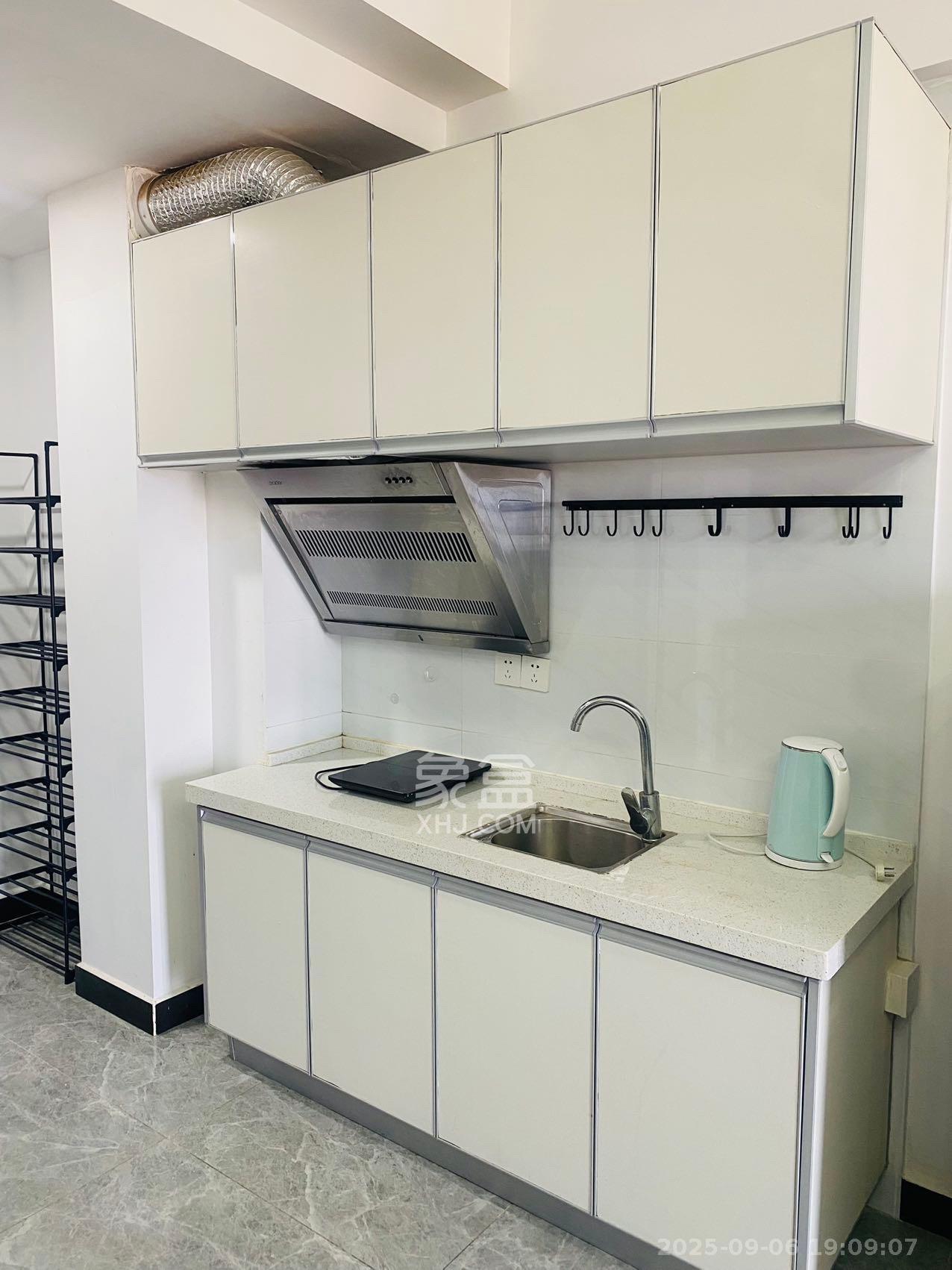 C-park天悦城(紫檀溪苑二期)  1室0厅0卫    1600.0元/月 C-park天悦城(紫檀溪苑二期)  1室0厅0卫    1600.0元/月室内图