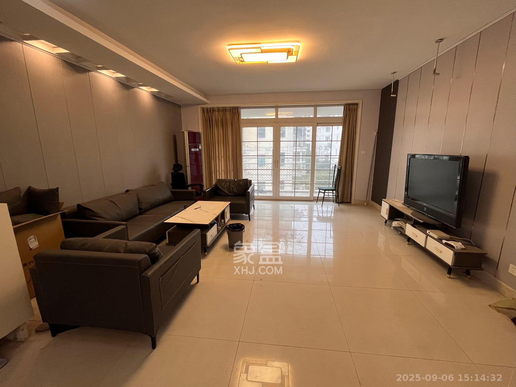 美林景园 4室2厅2卫 3000.00元/月 美林景园 4室2厅2卫 3000.00元/月室内图