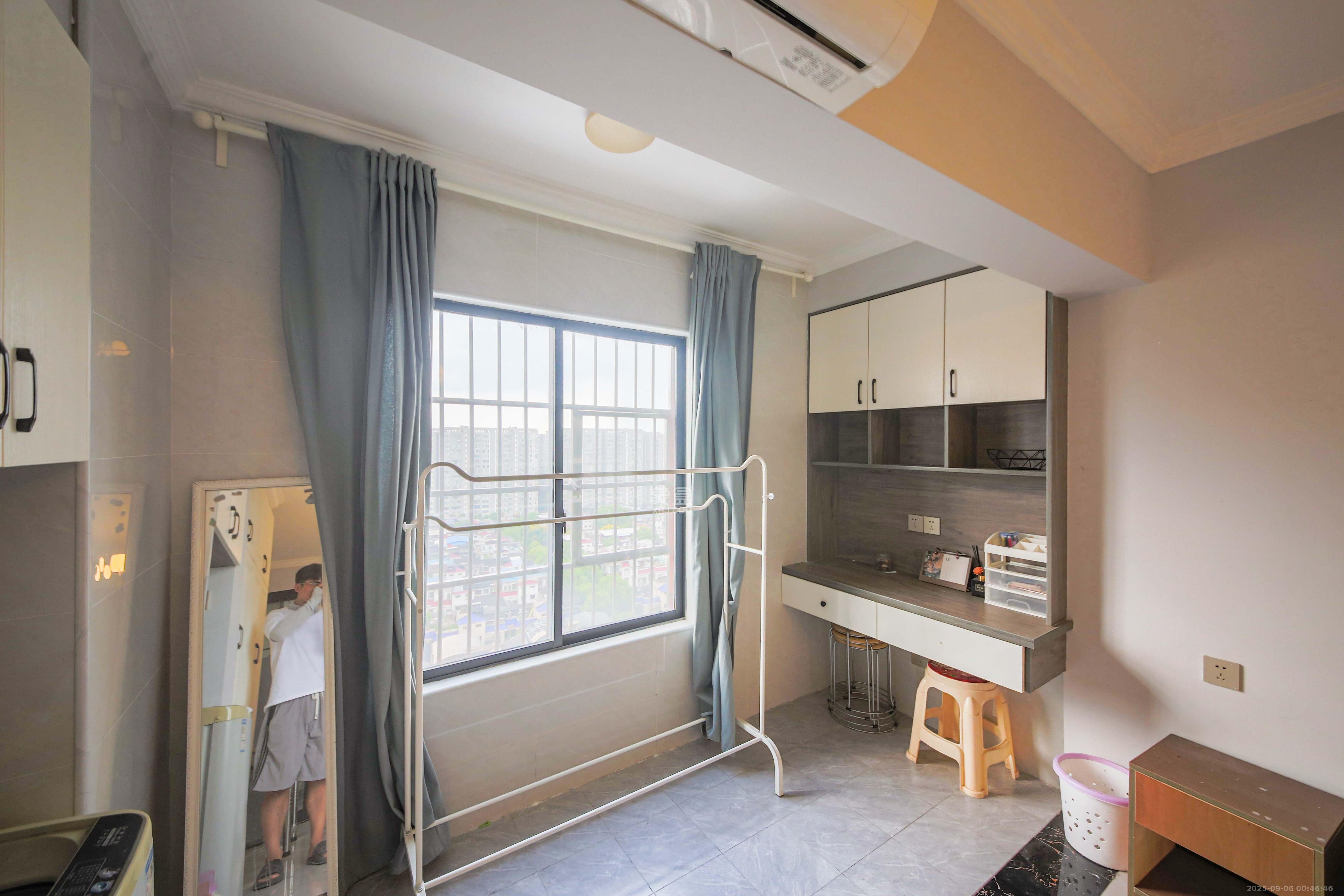 富瑞星座  1室1厅1卫    45.9万阳台