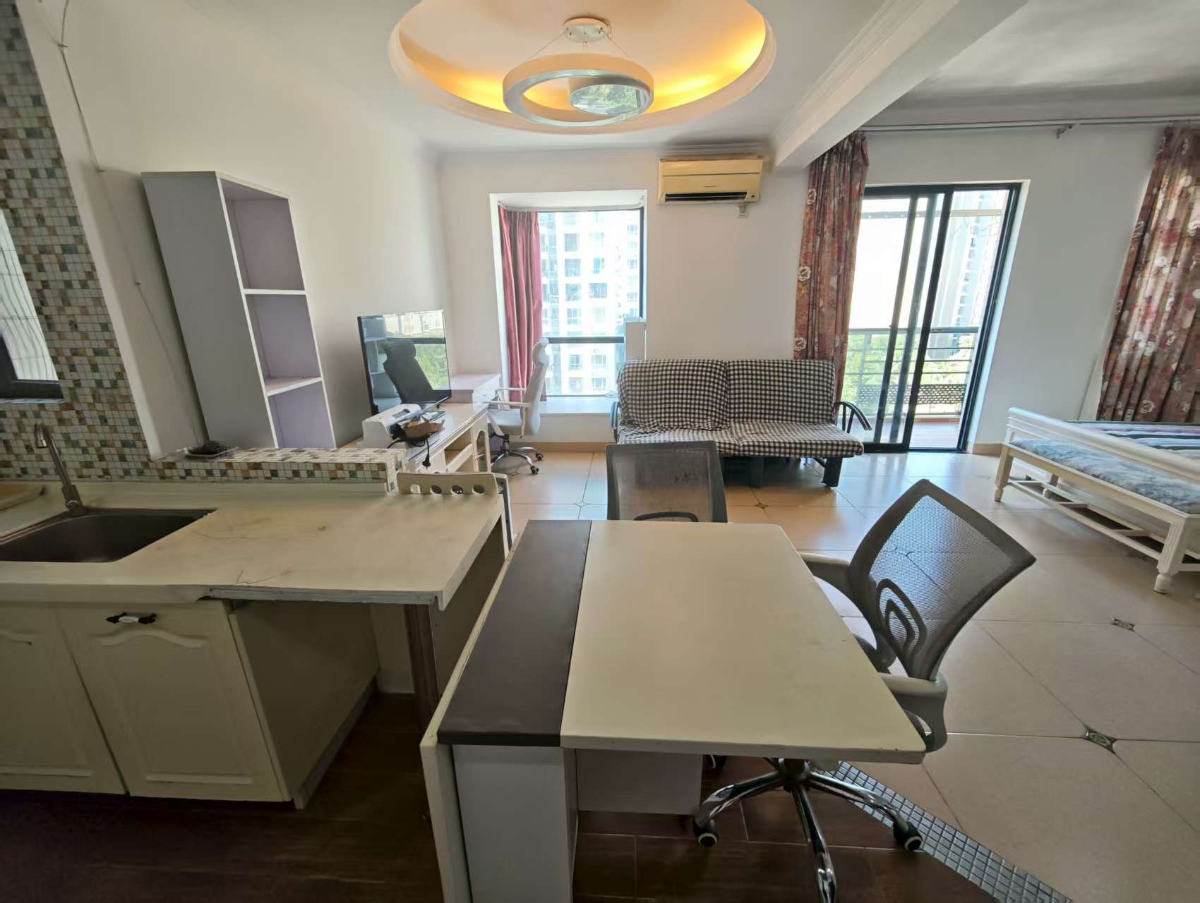 听海南国印象 1室0厅1卫 2000.0元/月 听海南国印象 1室0厅1卫 2000.0元/月室内图