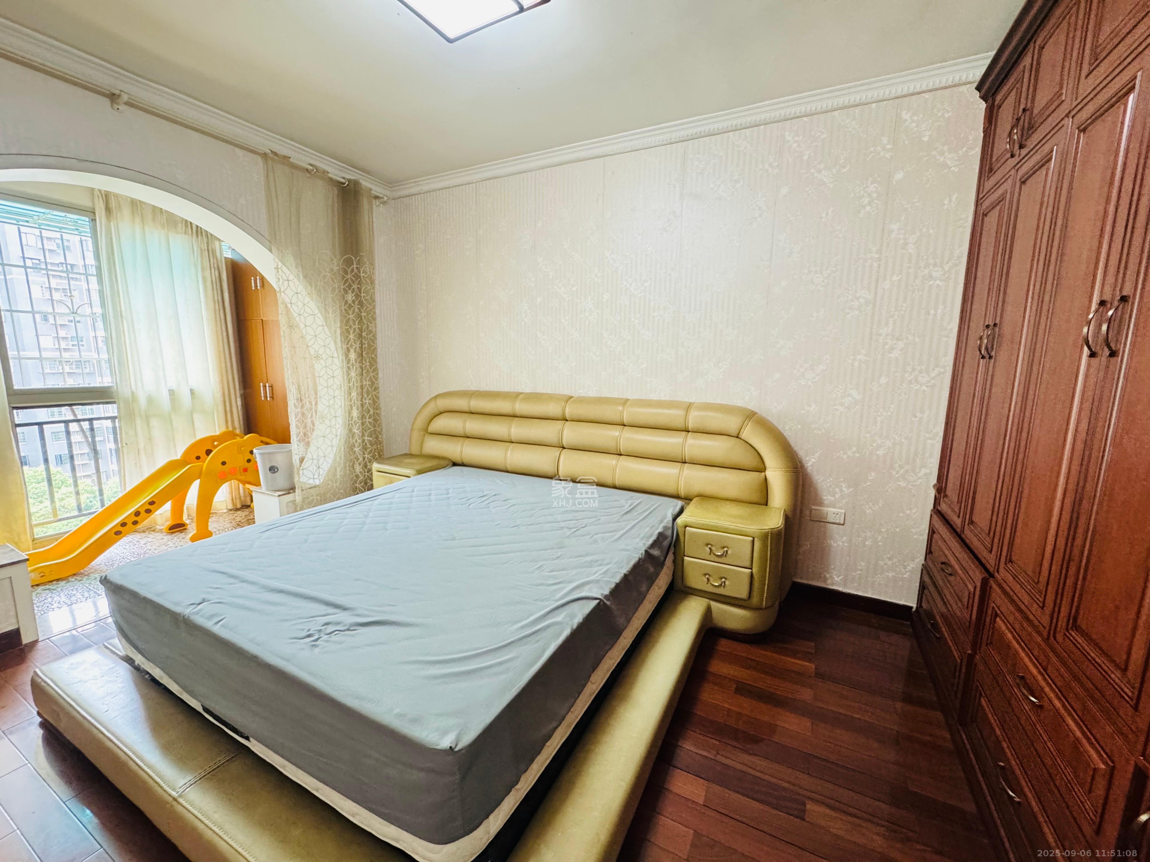 白沙湾嘉园 4室2厅2卫 4200.0元/月 白沙湾嘉园 4室2厅2卫 4200.0元/月室内图