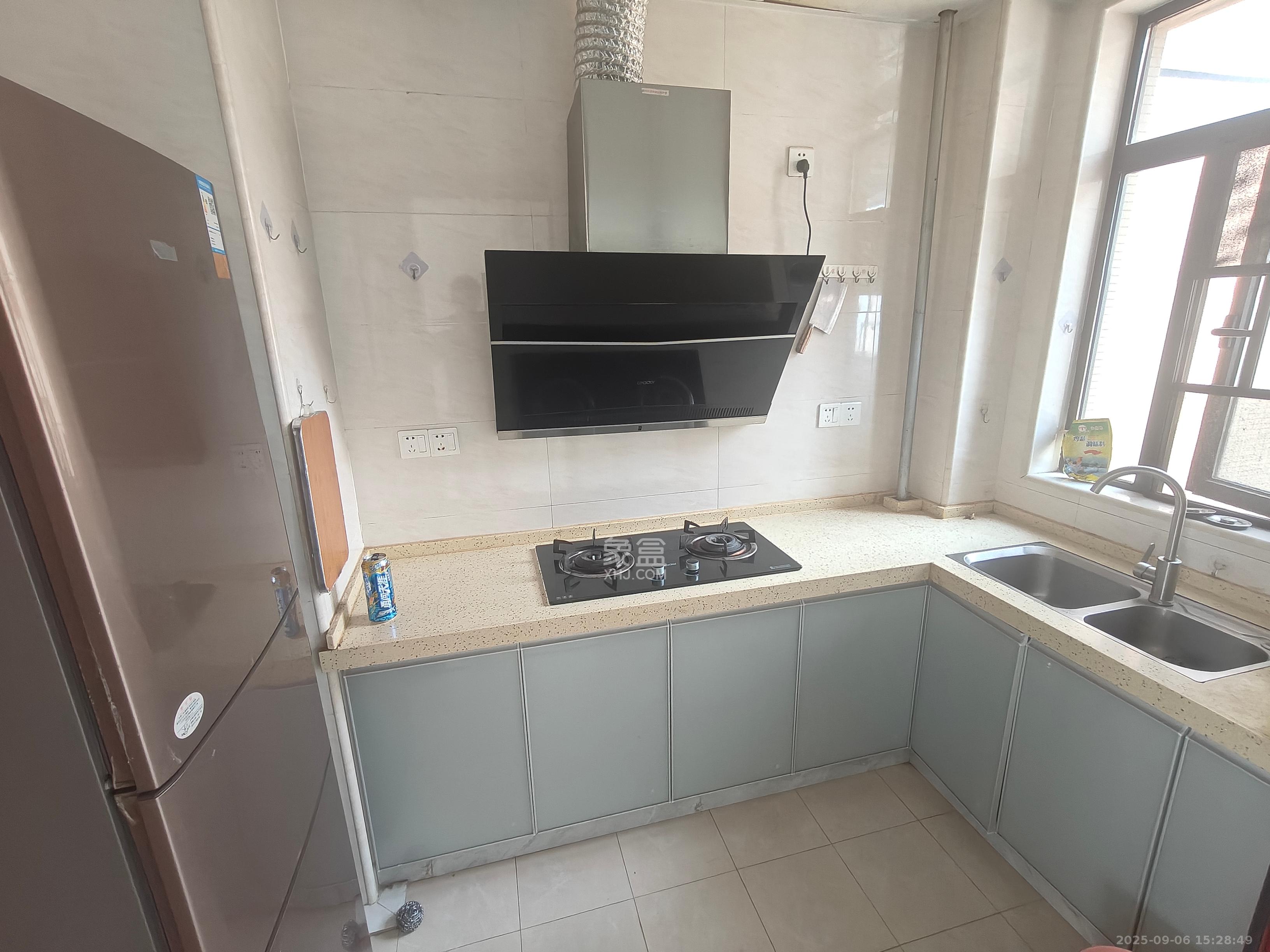 星雅美辰  3室2厅2卫    2500.0元/月 星雅美辰  3室2厅2卫    2500.0元/月室内图