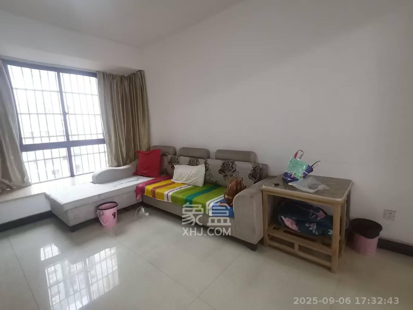 三景华御 4室2厅1卫 2000.0元/月 三景华御 4室2厅1卫 2000.0元/月室内图