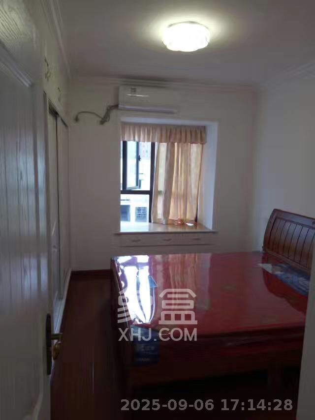 水岸世景  3室2厅3卫    2000.0元/月室内图