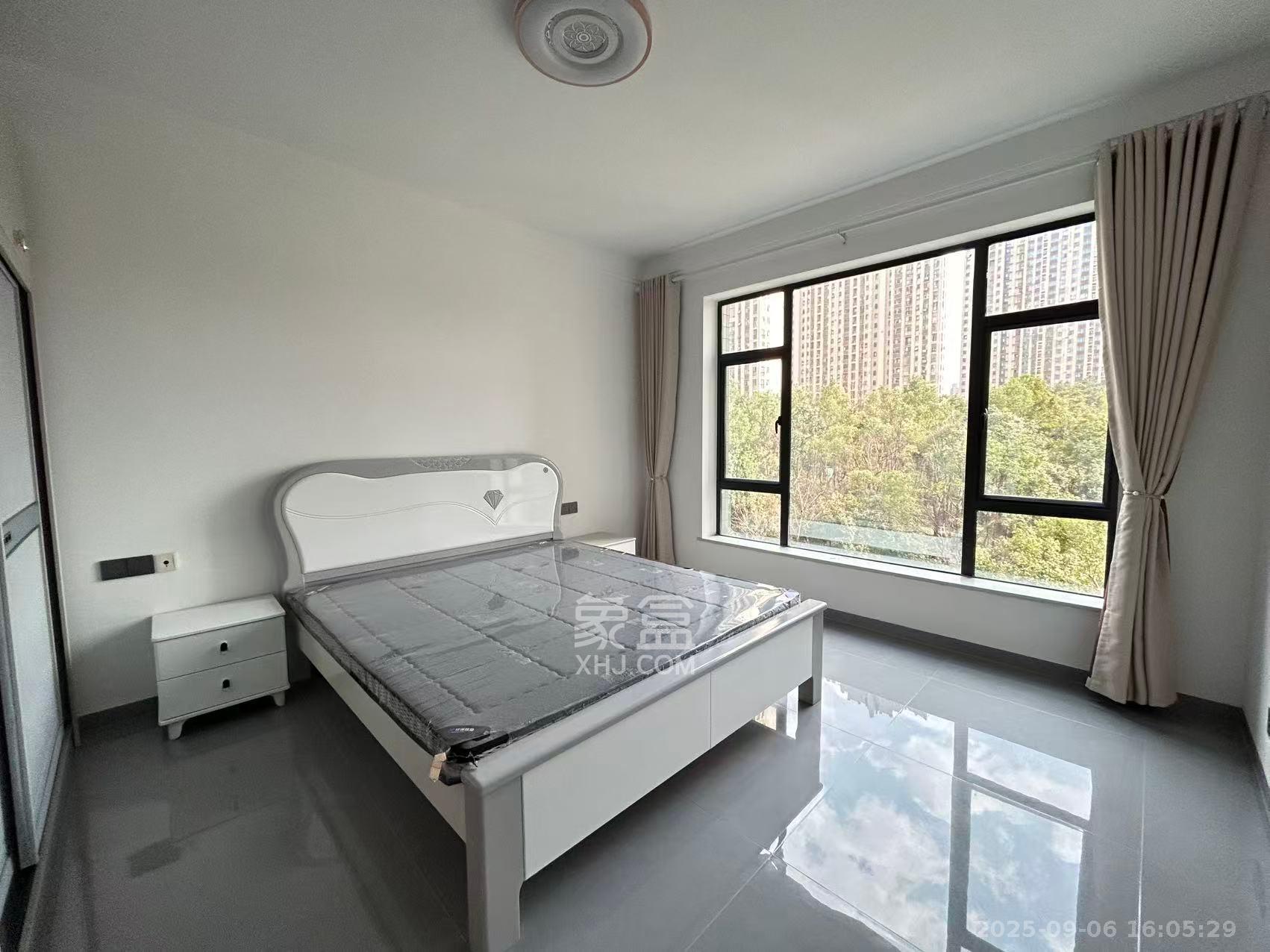 天元涉外景园C区  4室2厅2卫    3500.0元/月 天元涉外景园C区  4室2厅2卫    3500.0元/月室内图