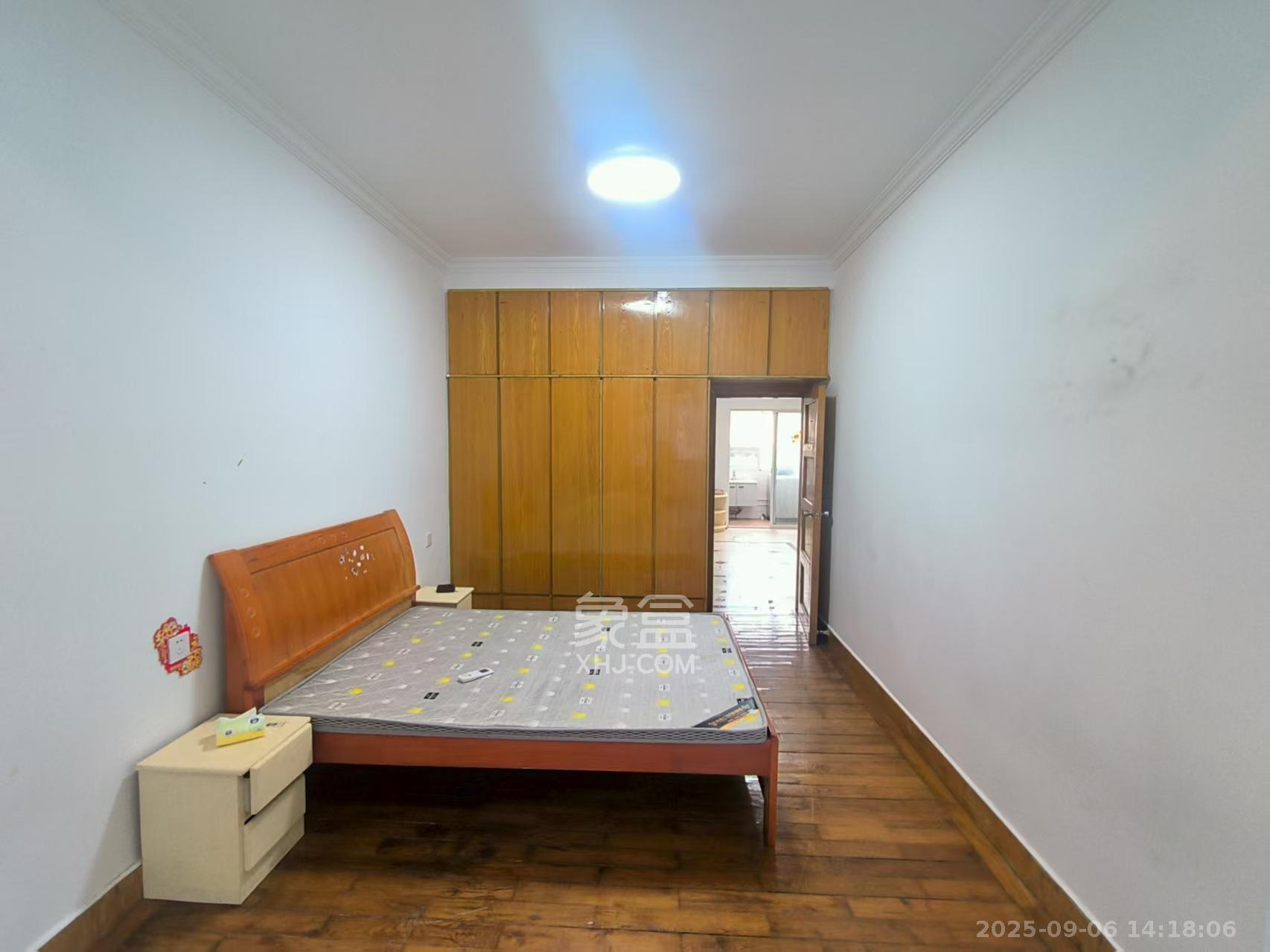 乔庄社区  3室1厅1卫    1900.0元/月室内图