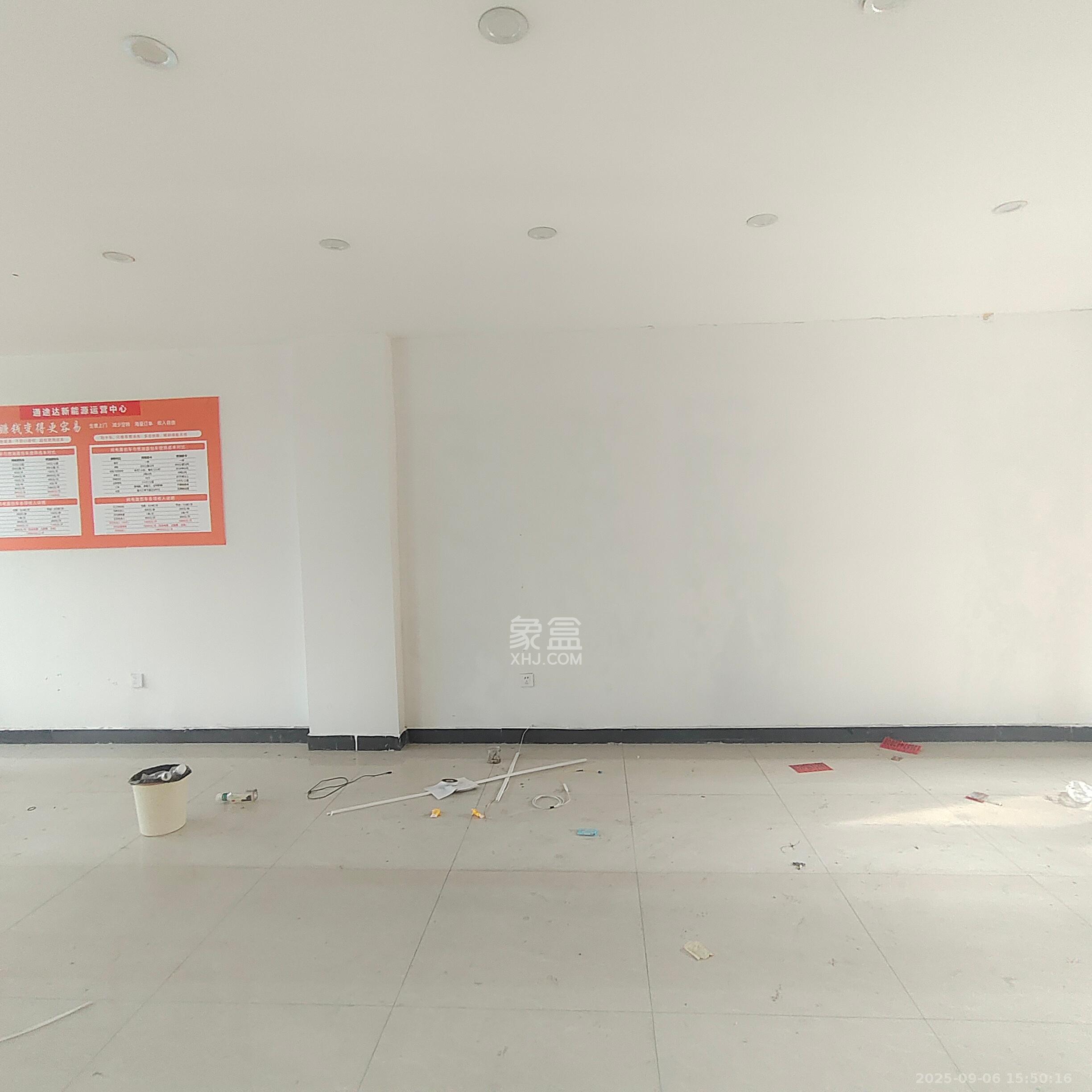 泉塘小区   75.0㎡      3200.0元/月室内图