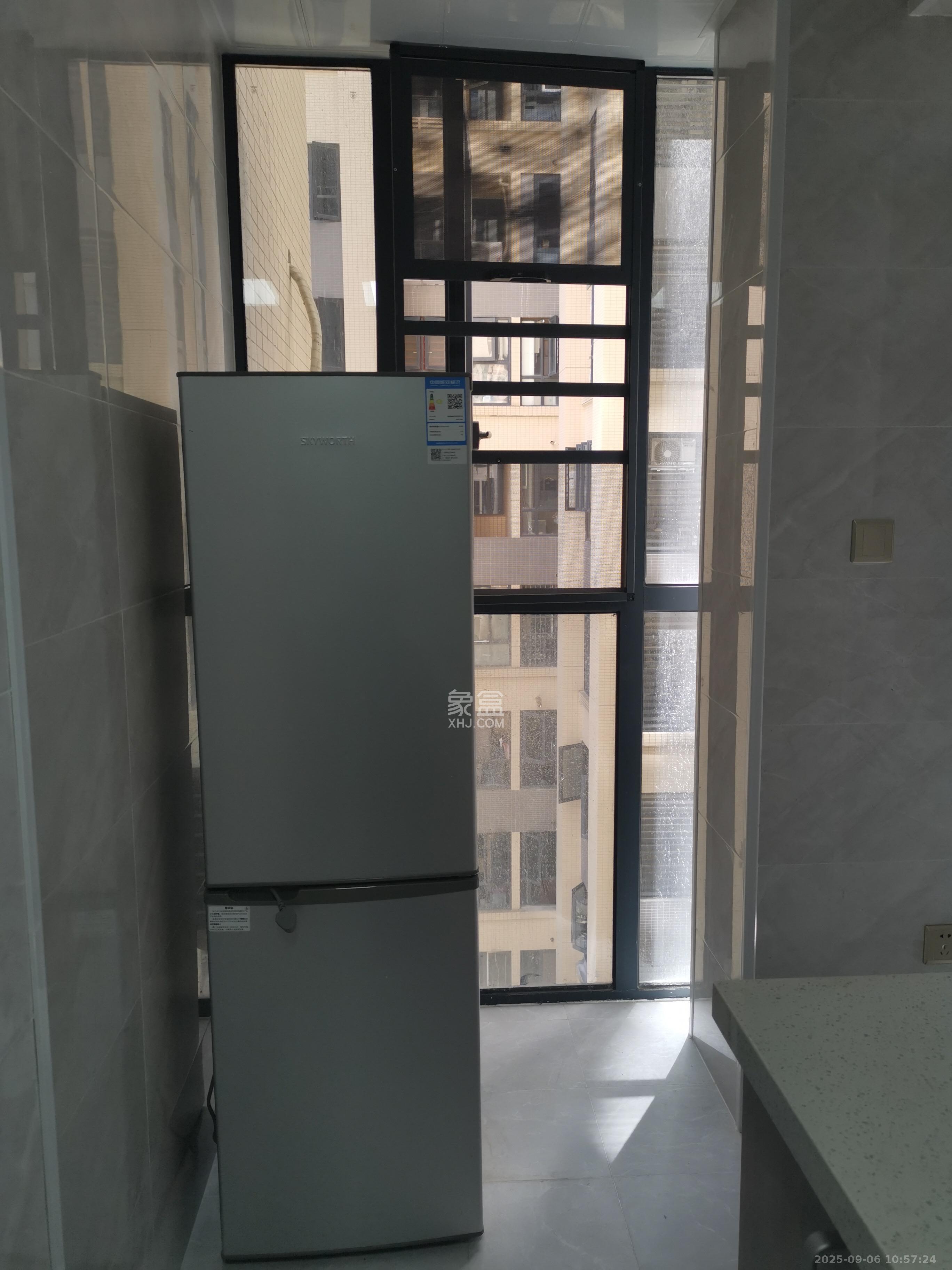 长房半岛蓝湾(观山月) 2室1厅1卫 2000.0元/月 长房半岛蓝湾(观山月) 2室1厅1卫 2000.0元/月室内图