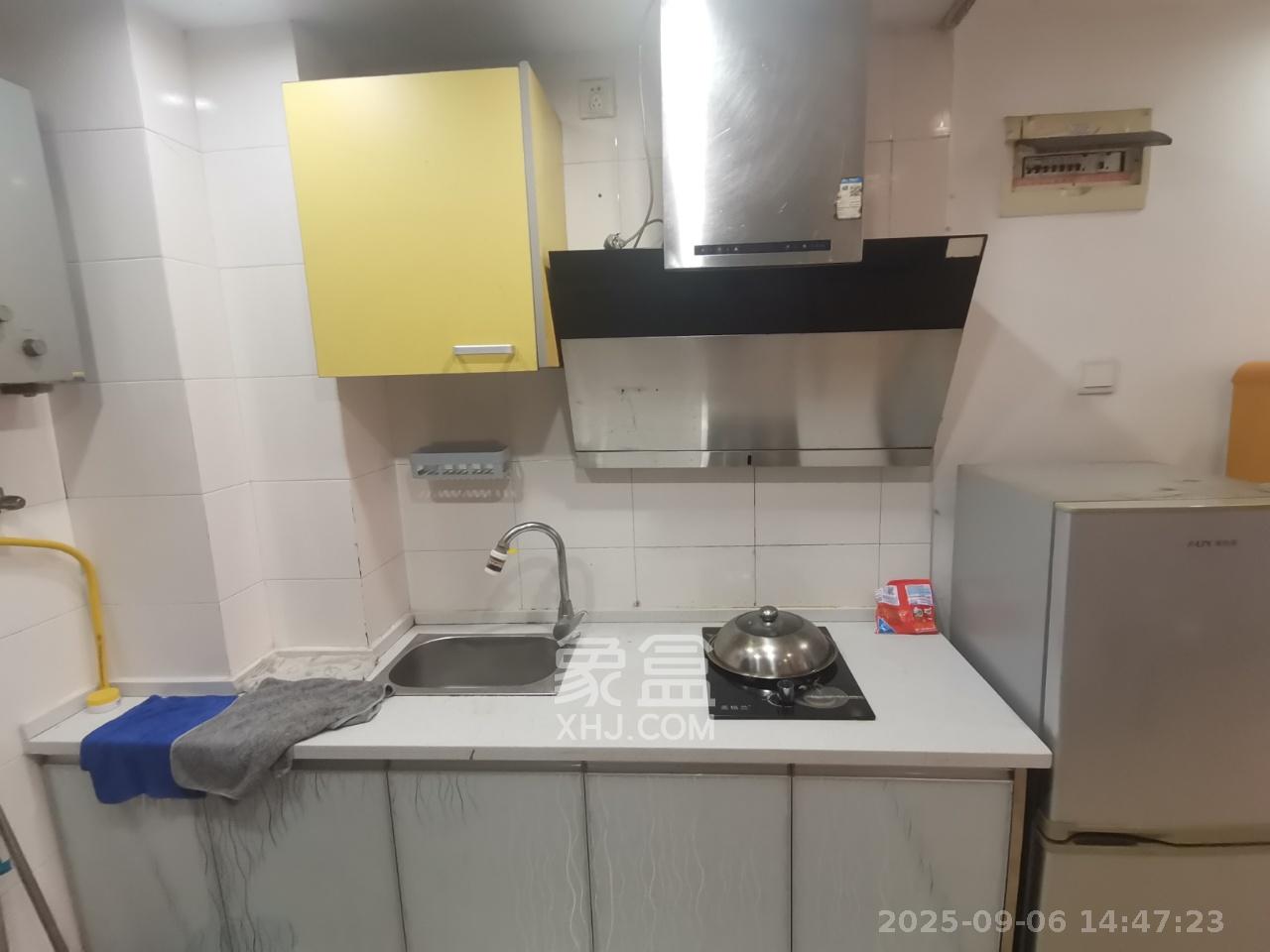 他城(天鸿时代公寓) 2室1厅1卫 1300.0元/月 他城(天鸿时代公寓) 2室1厅1卫 1300.0元/月室内图