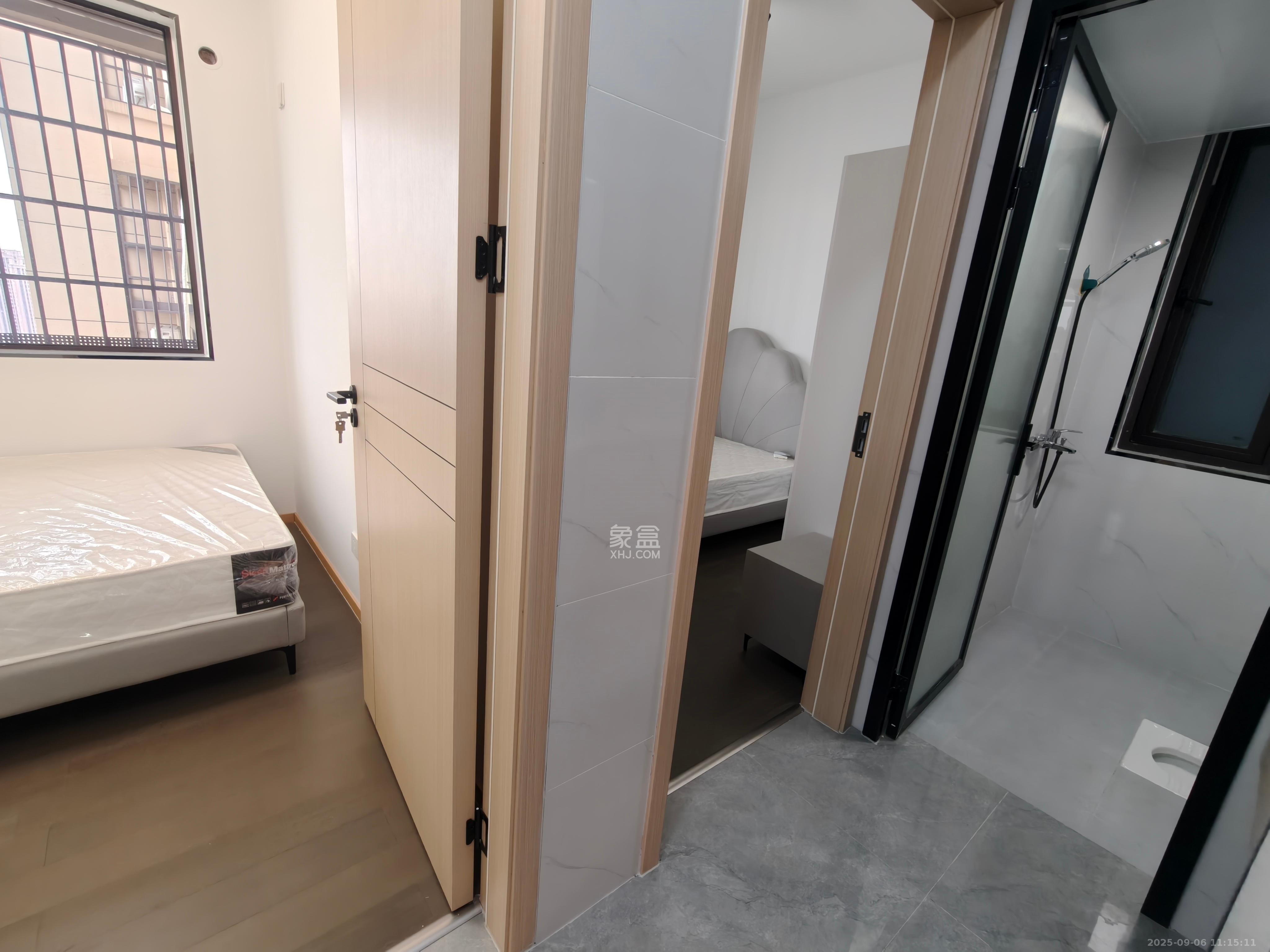 长房明宸府  3室2厅1卫    2100.0元/月 长房明宸府  3室2厅1卫    2100.0元/月