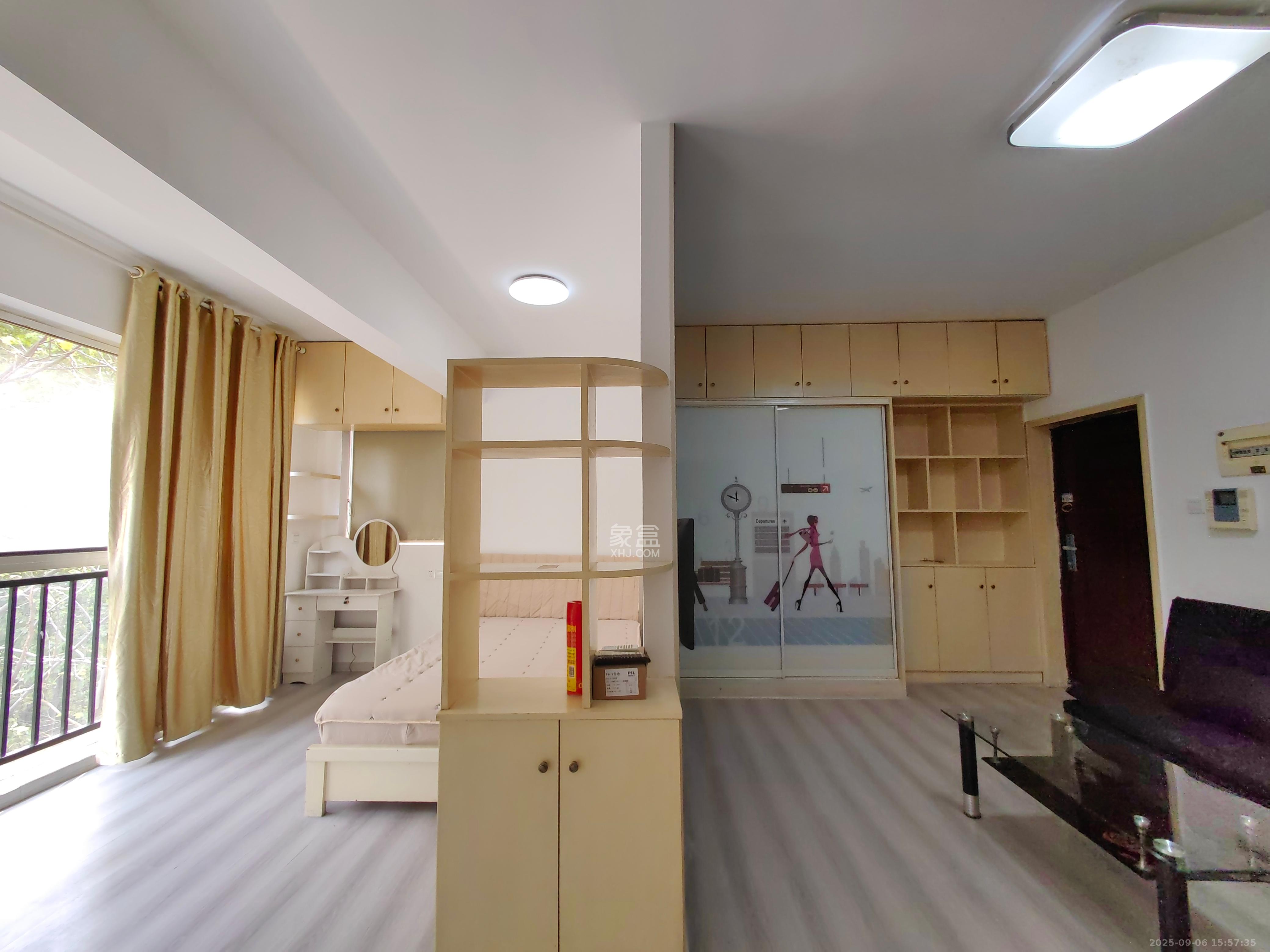 上河国际C区  1室1厅1卫   1750.00元/月室内图