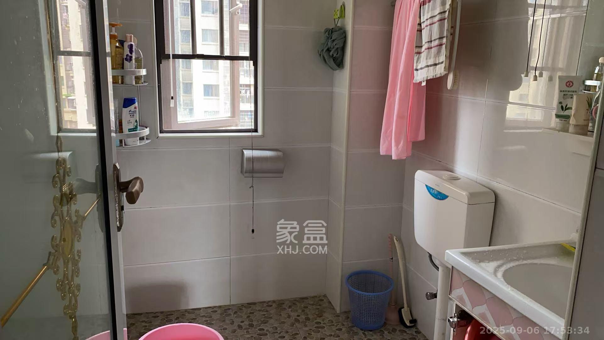 华润置地广场一期 1室0厅0卫 2000.0元/月 华润置地广场一期 1室0厅0卫 2000.0元/月室内图