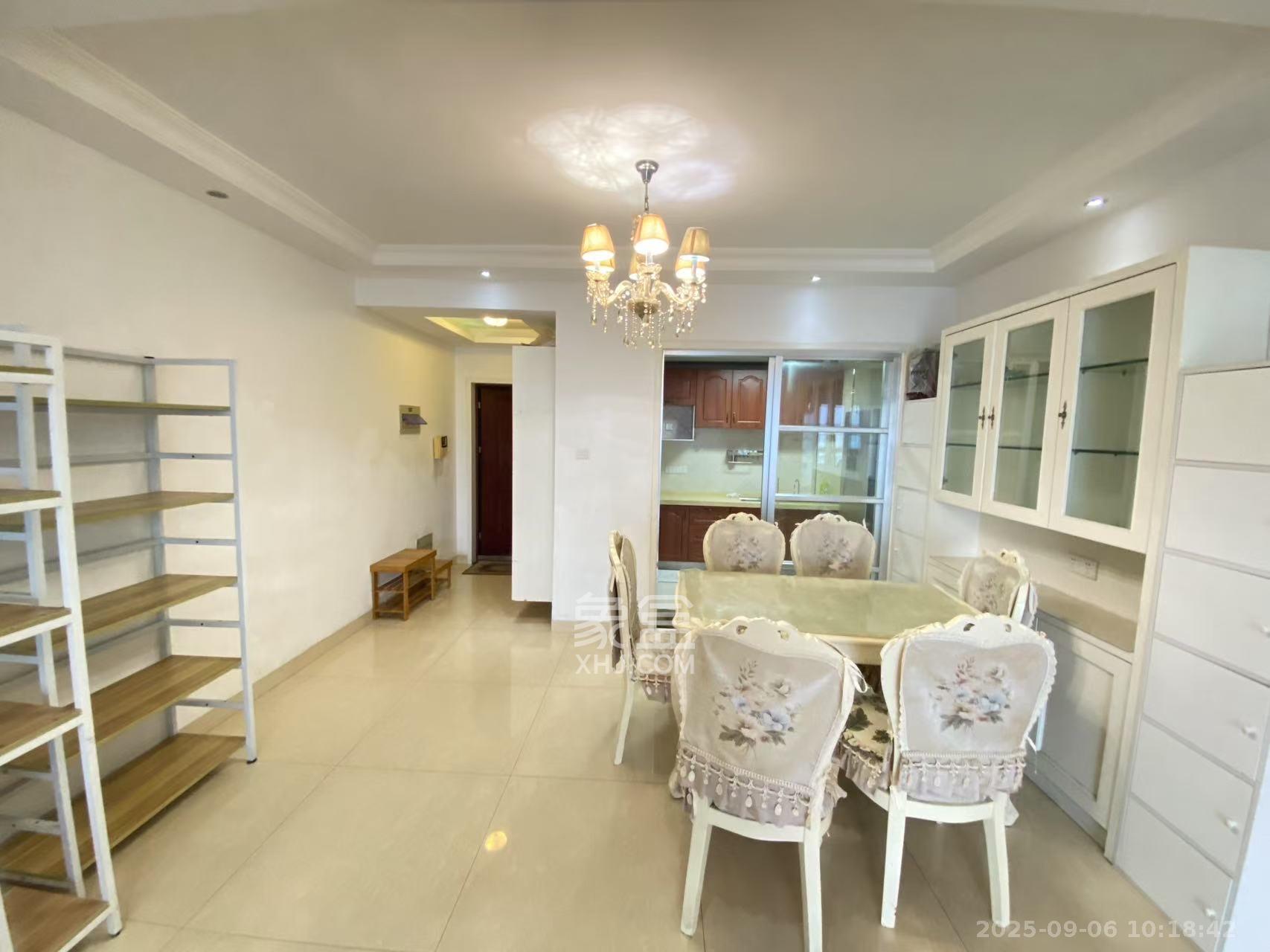 钱隆樽品(一、二、三期) 3室2厅2卫 2800.0元/月 钱隆樽品(一、二、三期) 3室2厅2卫 2800.0元/月室内图