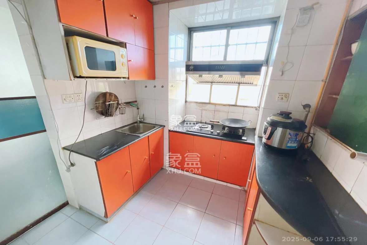 鼓风机械厂宿舍 2室2厅1卫 1700.0元/月 鼓风机械厂宿舍 2室2厅1卫 1700.0元/月室内图