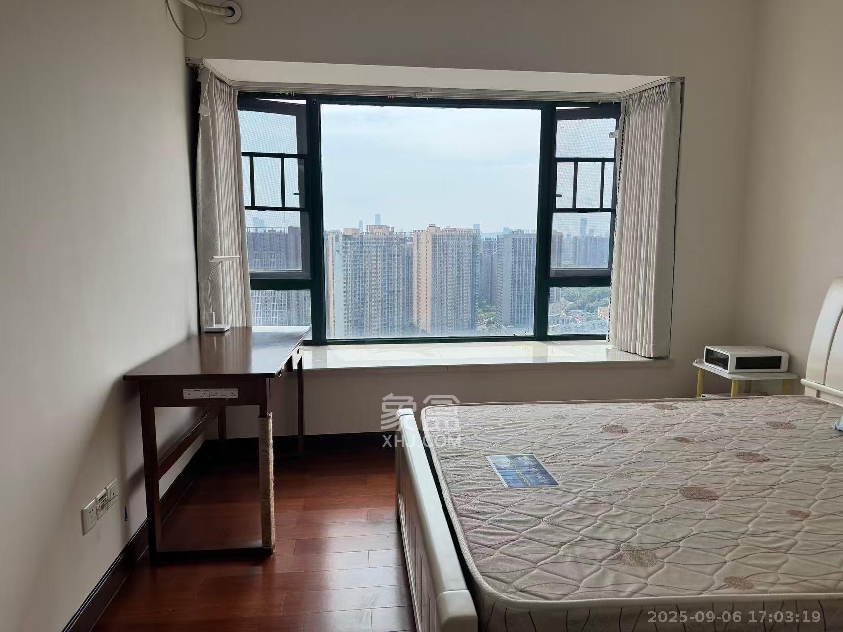 恒大雅苑  2室2厅1卫    2350.0元/月室内图