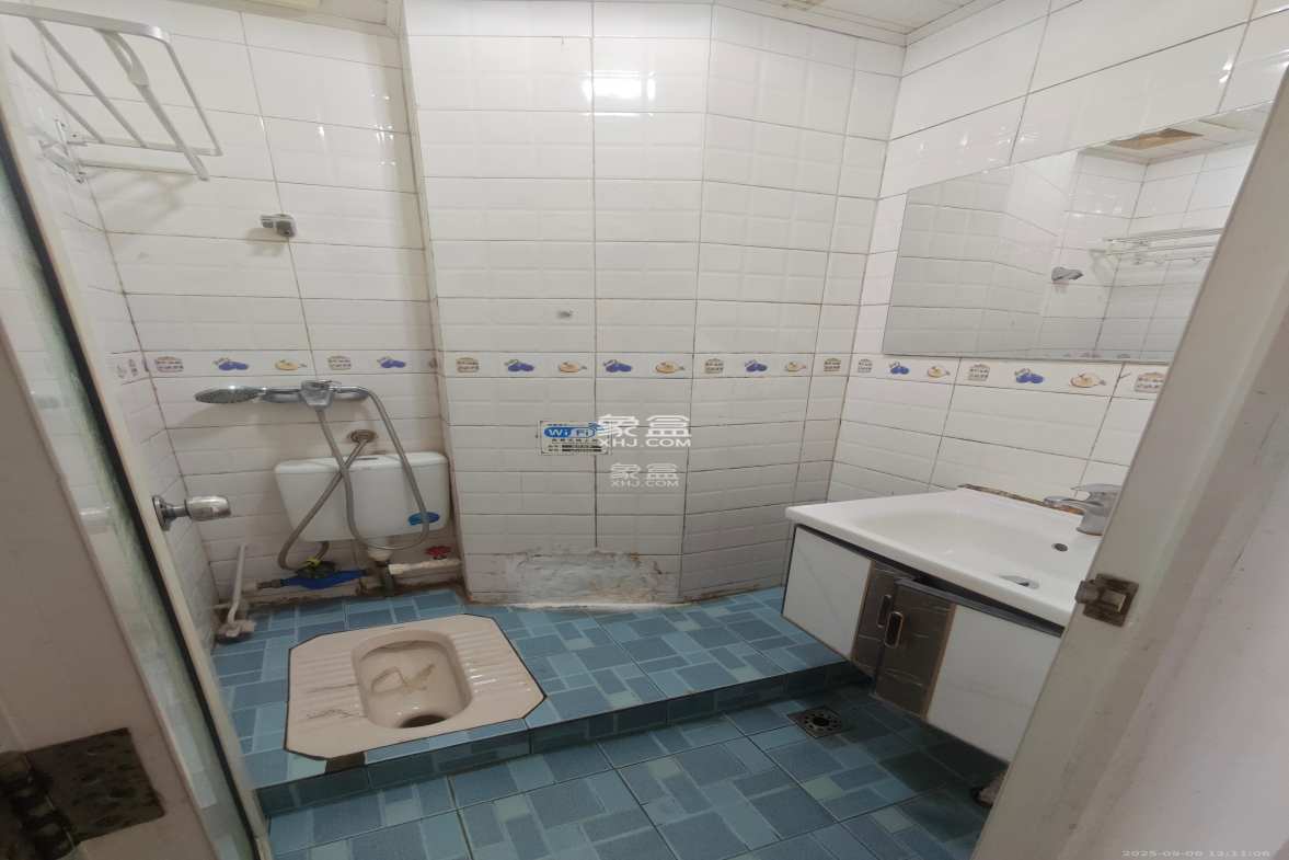 日出东方 1室1厅1卫 1500.0元/月 日出东方 1室1厅1卫 1500.0元/月室内图