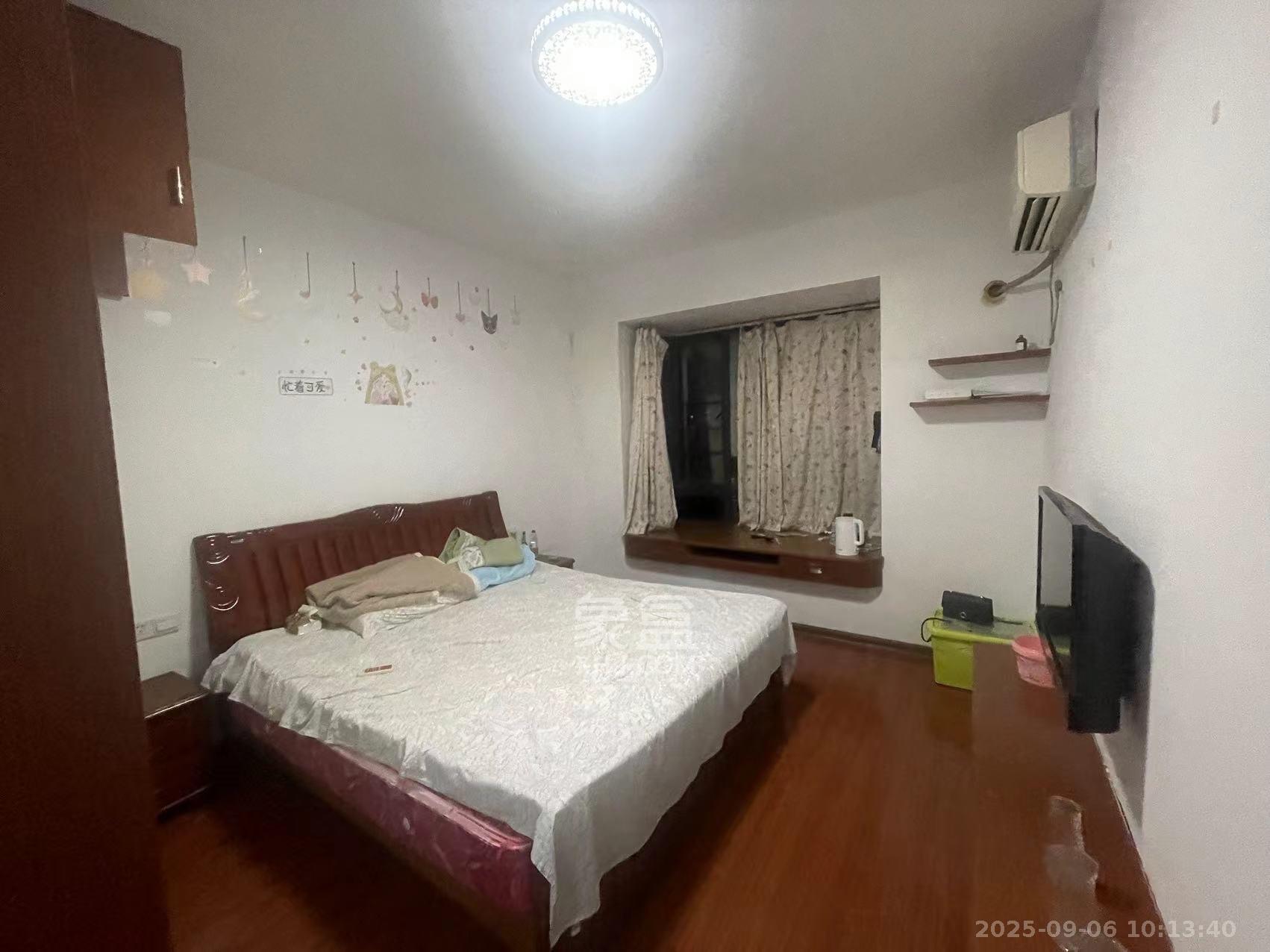 高升金典 1室1厅1卫 1550.0元/月 高升金典 1室1厅1卫 1550.0元/月室内图