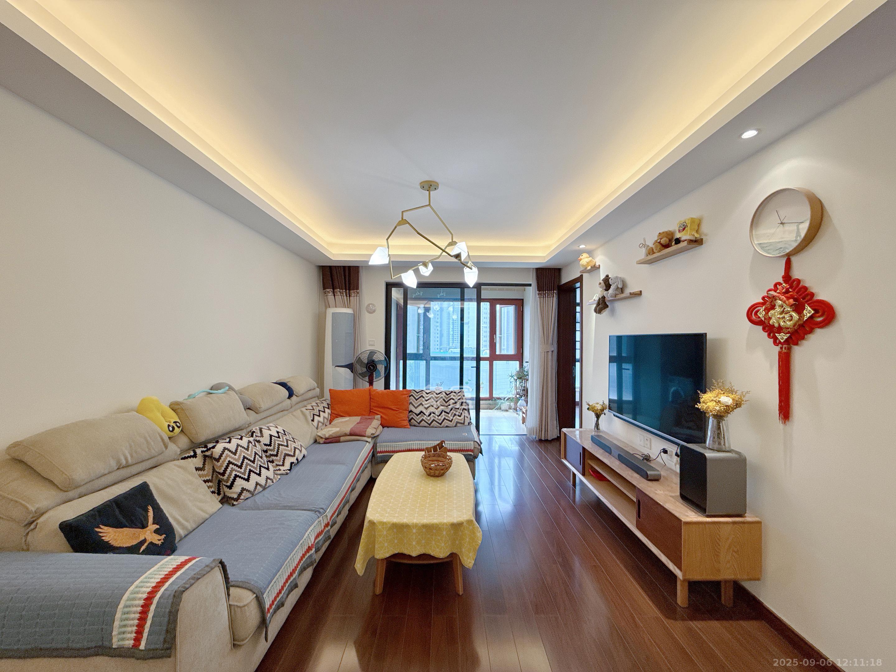 万科里金域滨江 3室2厅1卫 3800.0元/月 万科里金域滨江 3室2厅1卫 3800.0元/月室内图