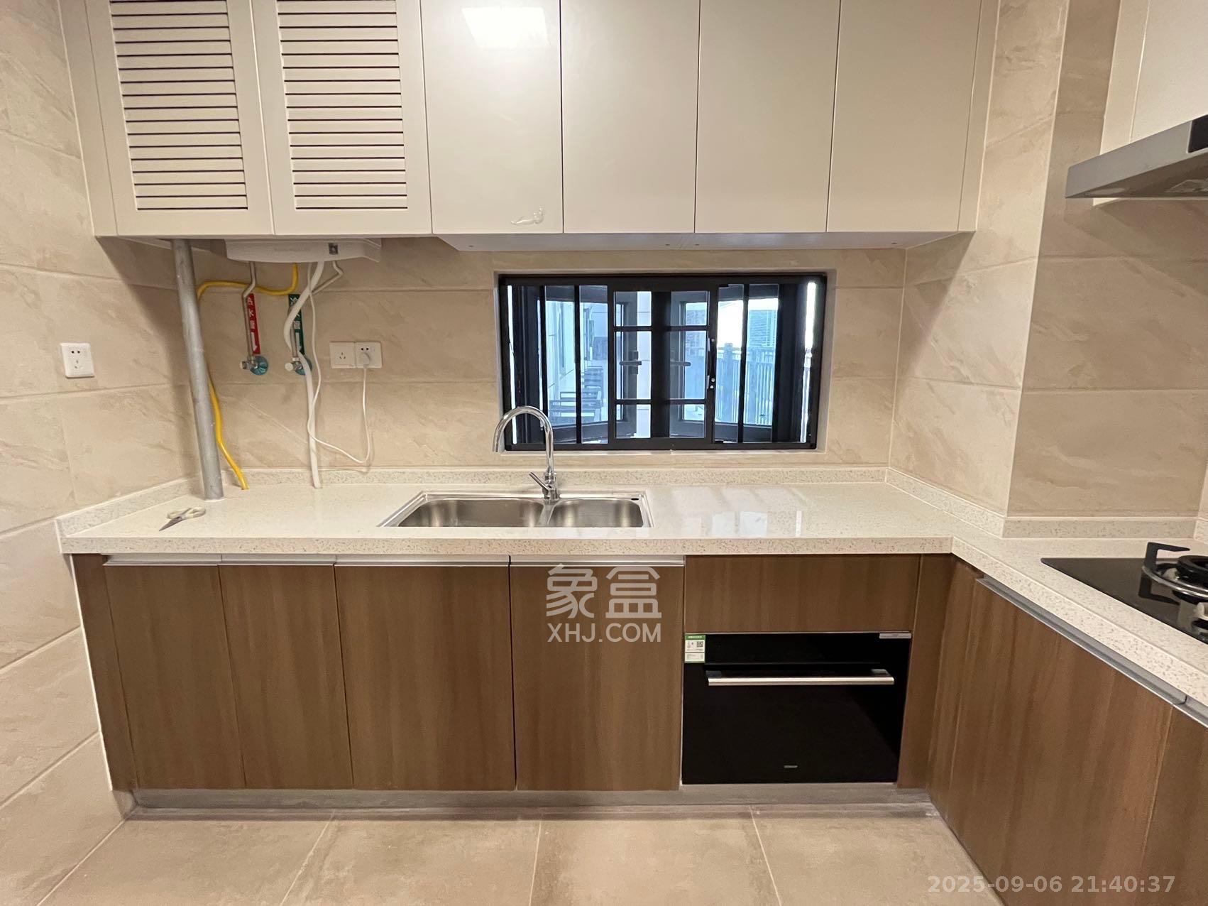 保利中环广场(保利中悦苑)  4室2厅2卫    4500.0元/月 保利中环广场(保利中悦苑)  4室2厅2卫    4500.0元/月室内图