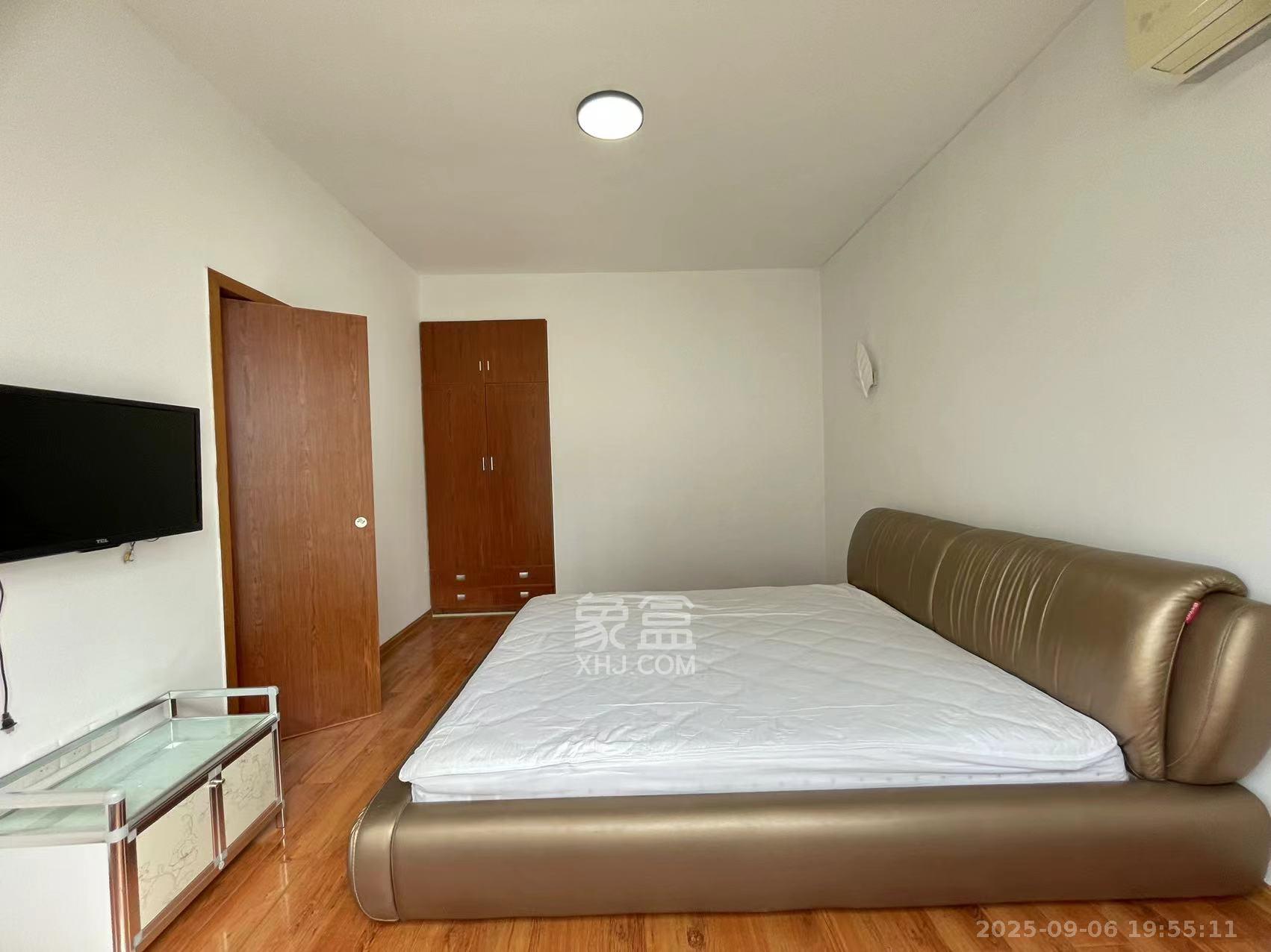 长房东郡  3室2厅1卫    3500.0元/月 长房东郡  3室2厅1卫    3500.0元/月室内图