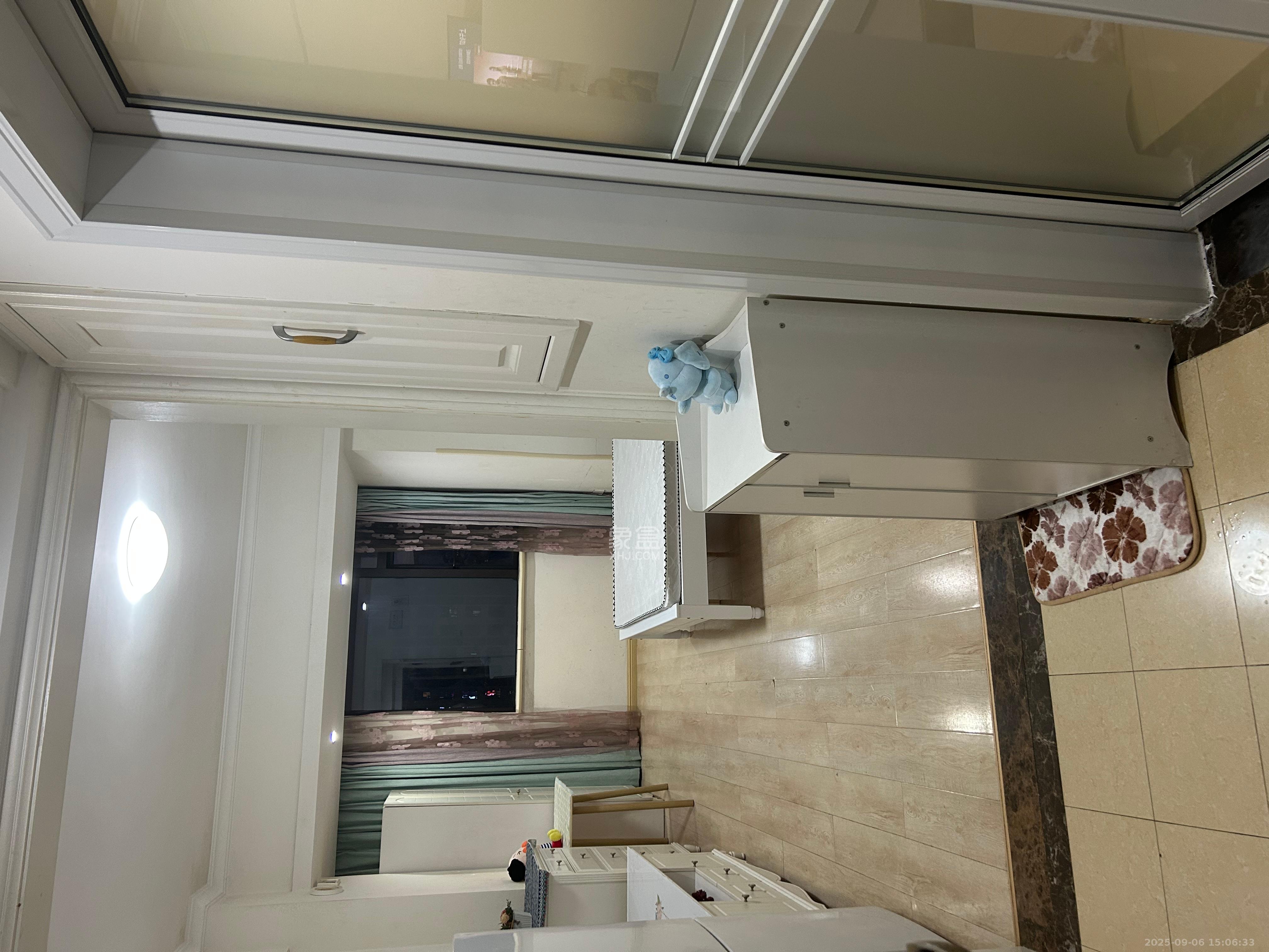 五江天街北区 1室1厅1卫 1300.0元/月 五江天街北区 1室1厅1卫 1300.0元/月室内图