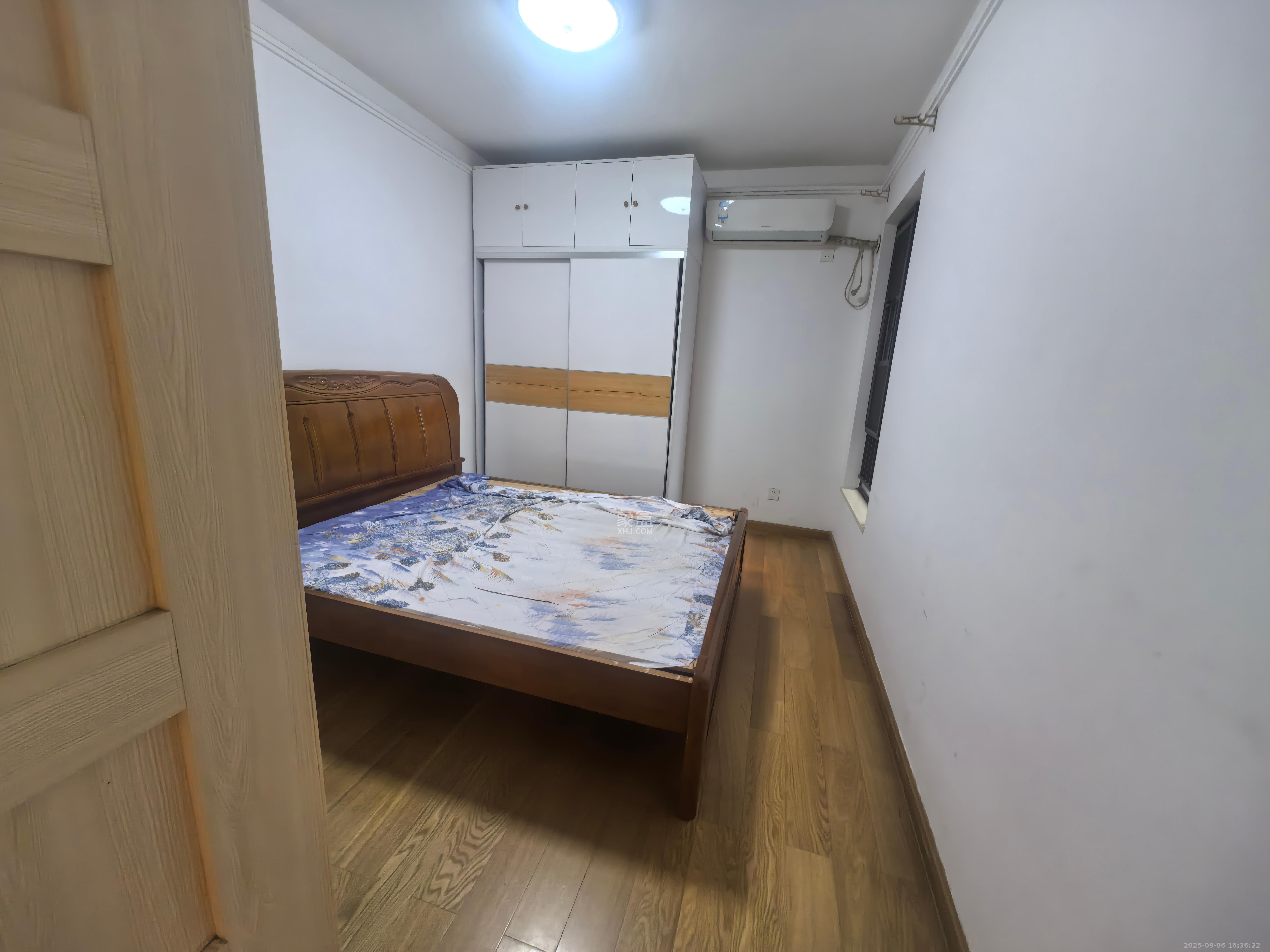 中海国际四期 3室2厅2卫 2200.0元/月 中海国际四期 3室2厅2卫 2200.0元/月室内图