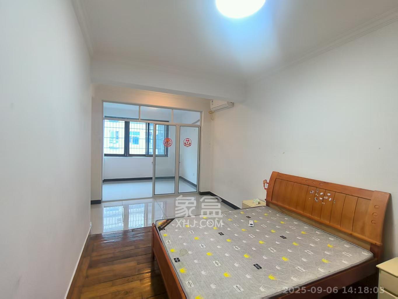 乔庄社区  3室1厅1卫    1900.0元/月室内图