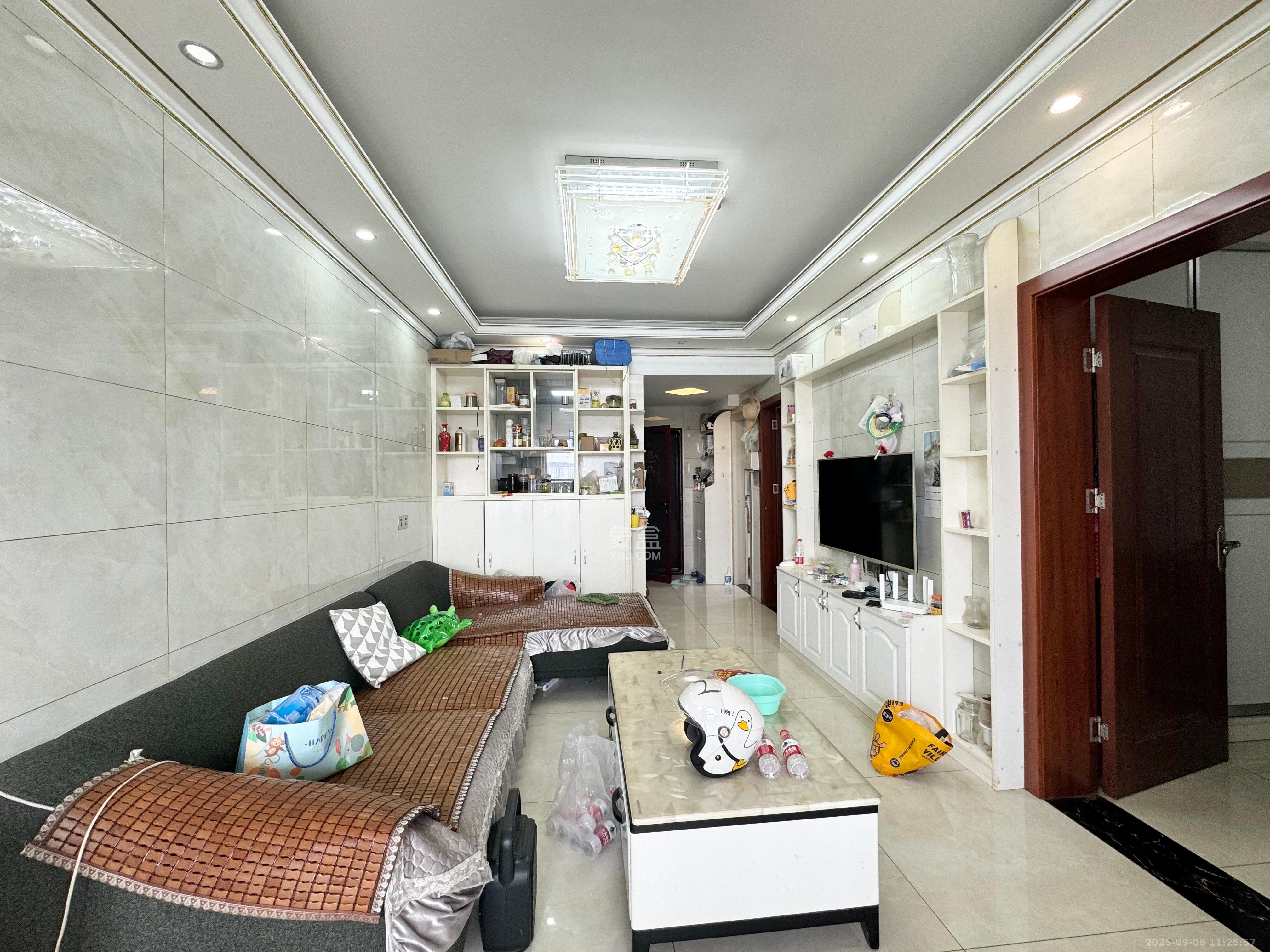 中海新城熙岸（中信新城五期）  2室2厅1卫    1900.0元/月室内图