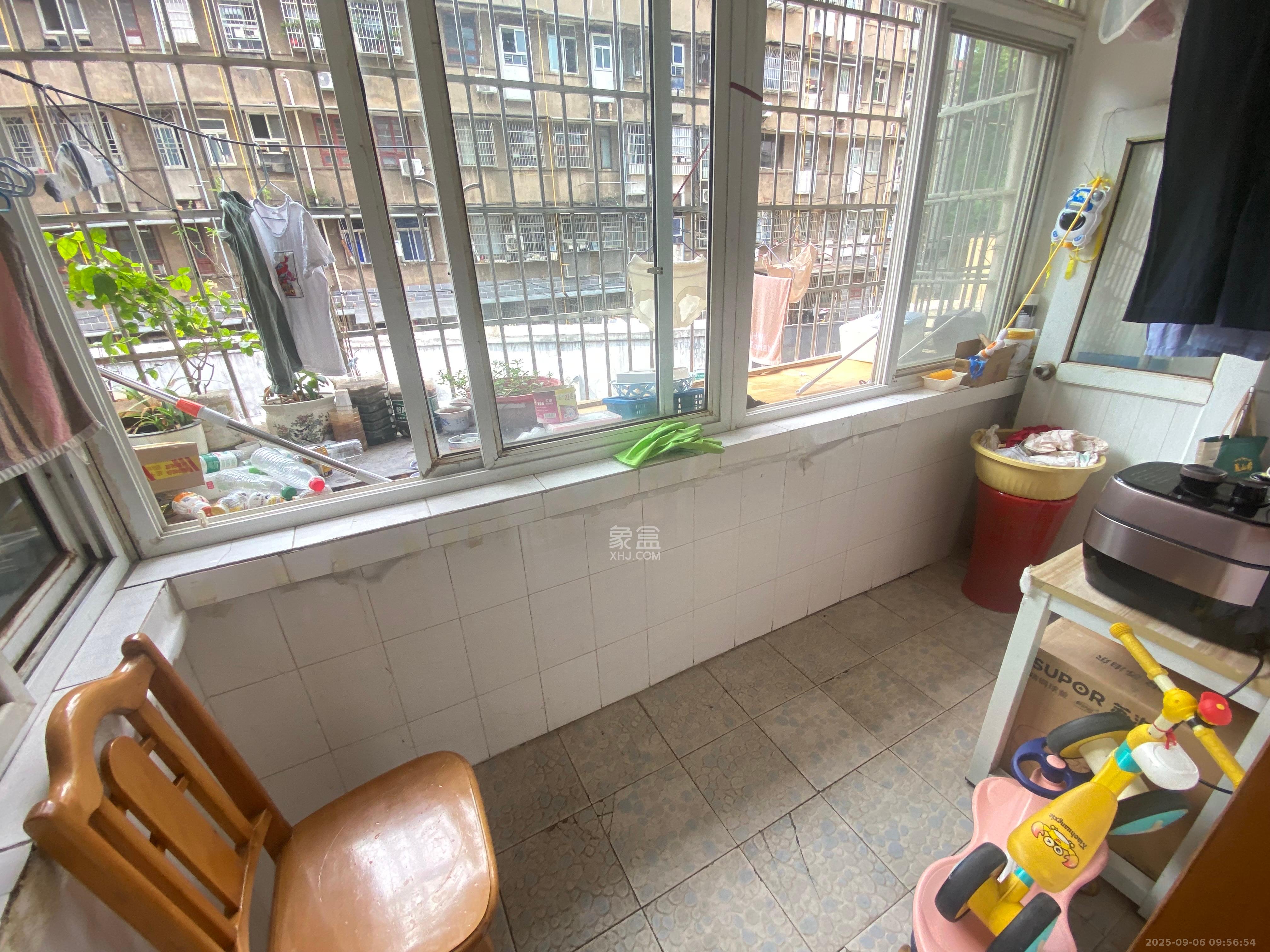 荣安宿舍  2室1厅1卫    1600.0元/月室内图