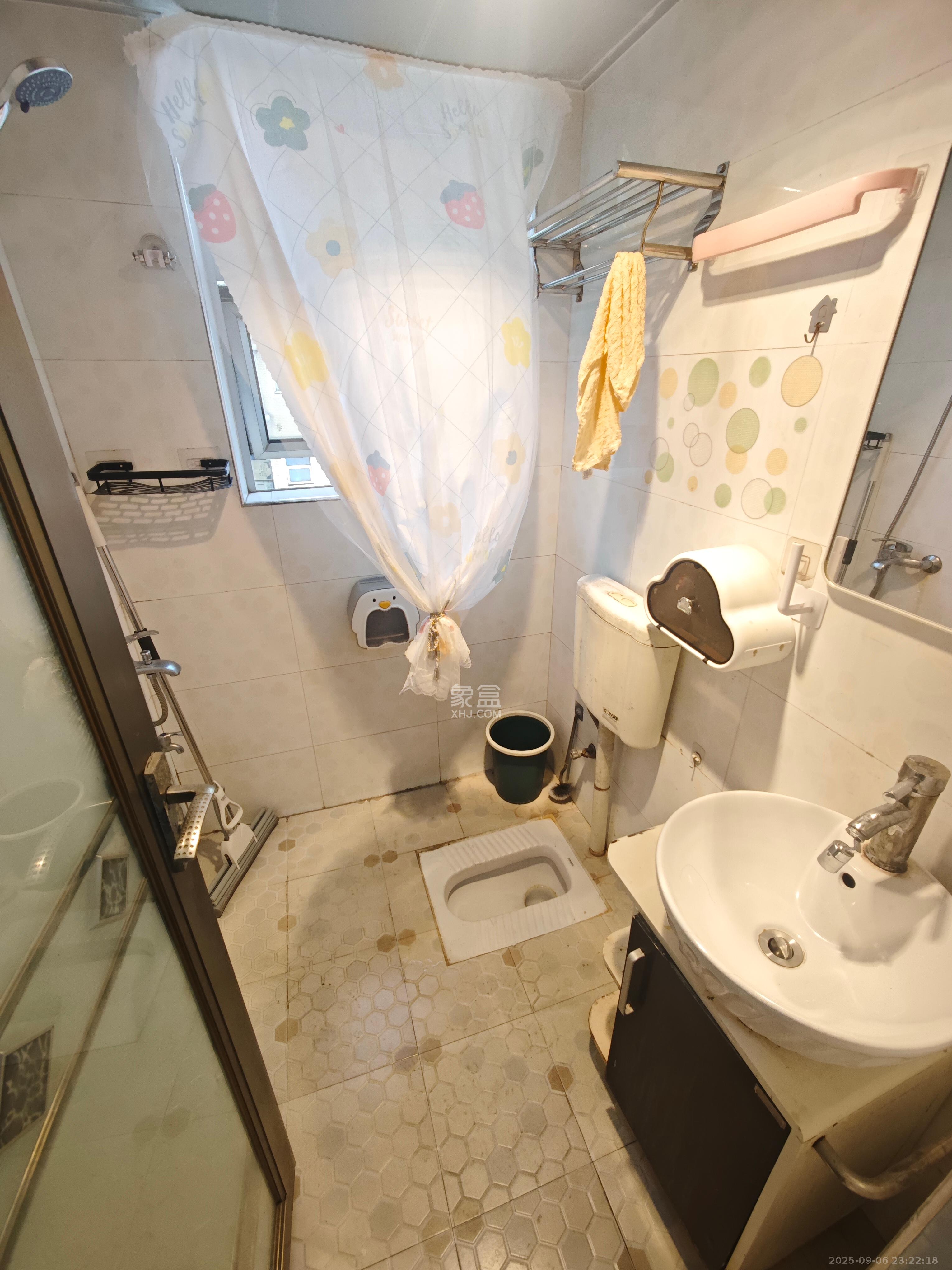 欧亚达国际广场 1室0厅1卫 1400.0元/月 欧亚达国际广场 1室0厅1卫 1400.0元/月室内图