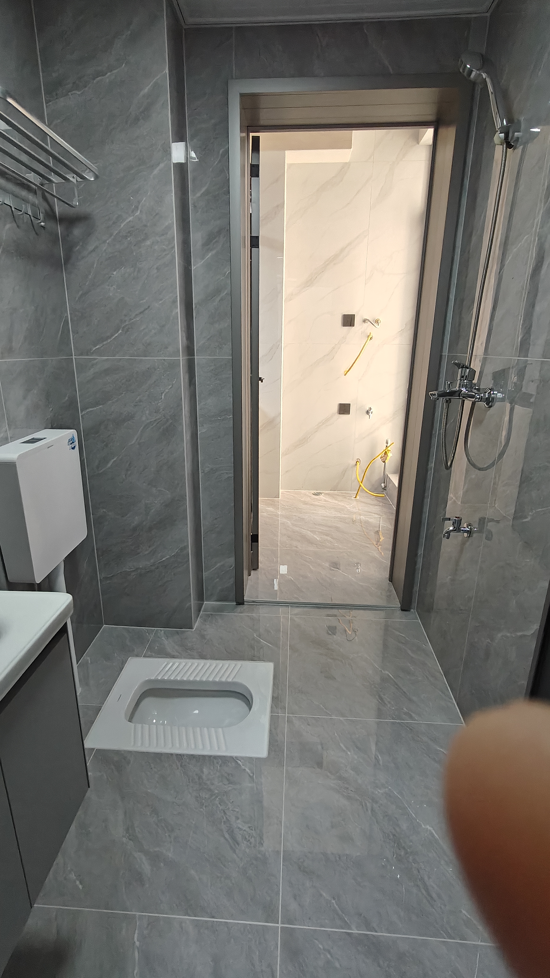 互助小区电梯房 2室1厅0卫 1700.0元/月 互助小区电梯房 2室1厅0卫 1700.0元/月室内图