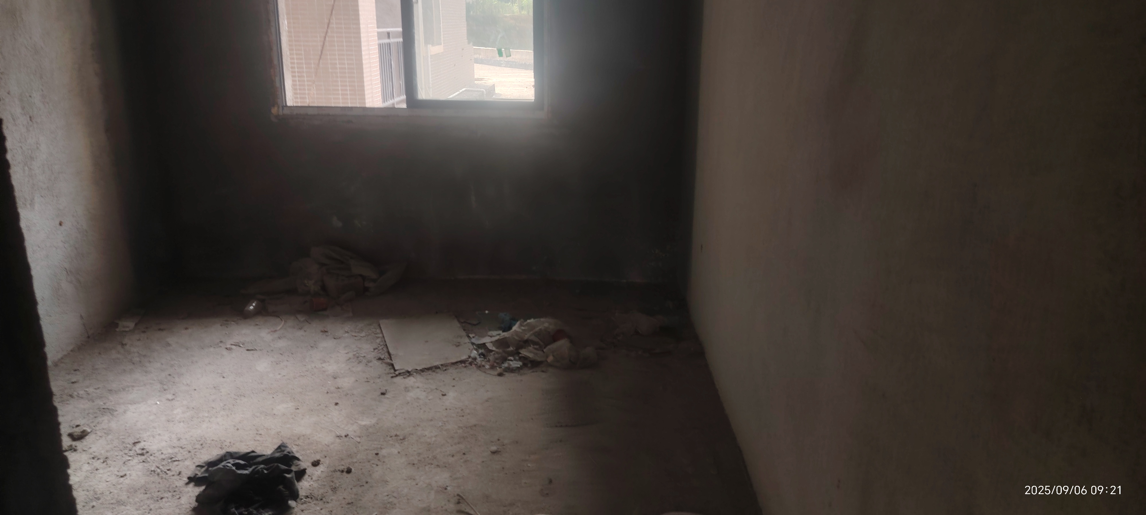 华剑首郡+五江珑悦 4室2厅2卫 68.8万 华剑首郡+五江珑悦 4室2厅2卫 68.8万客厅