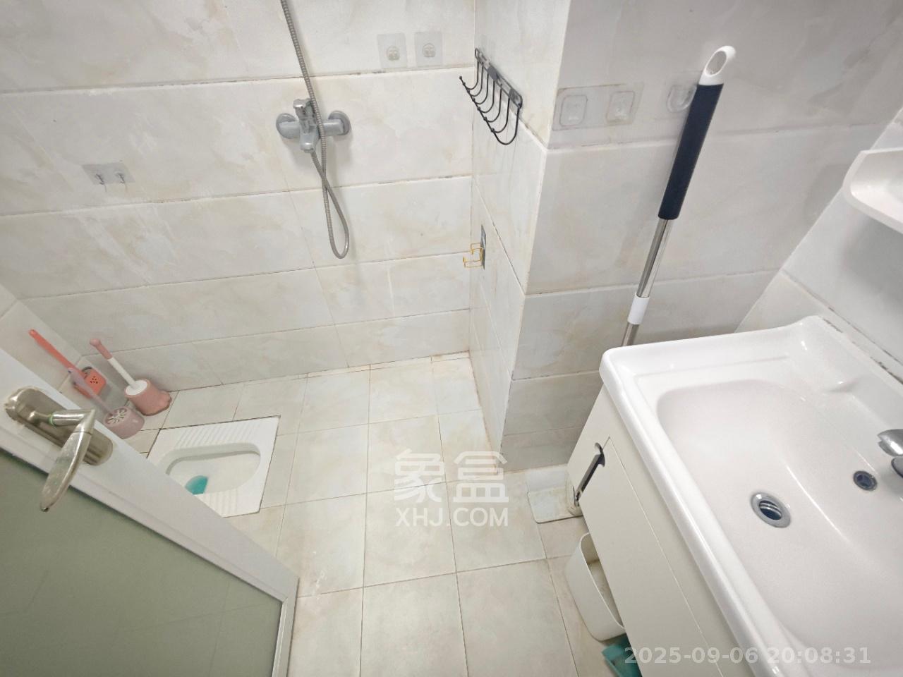 梅溪国际公寓（步步高新天地）  1室0厅1卫    1600.0元/月室内图