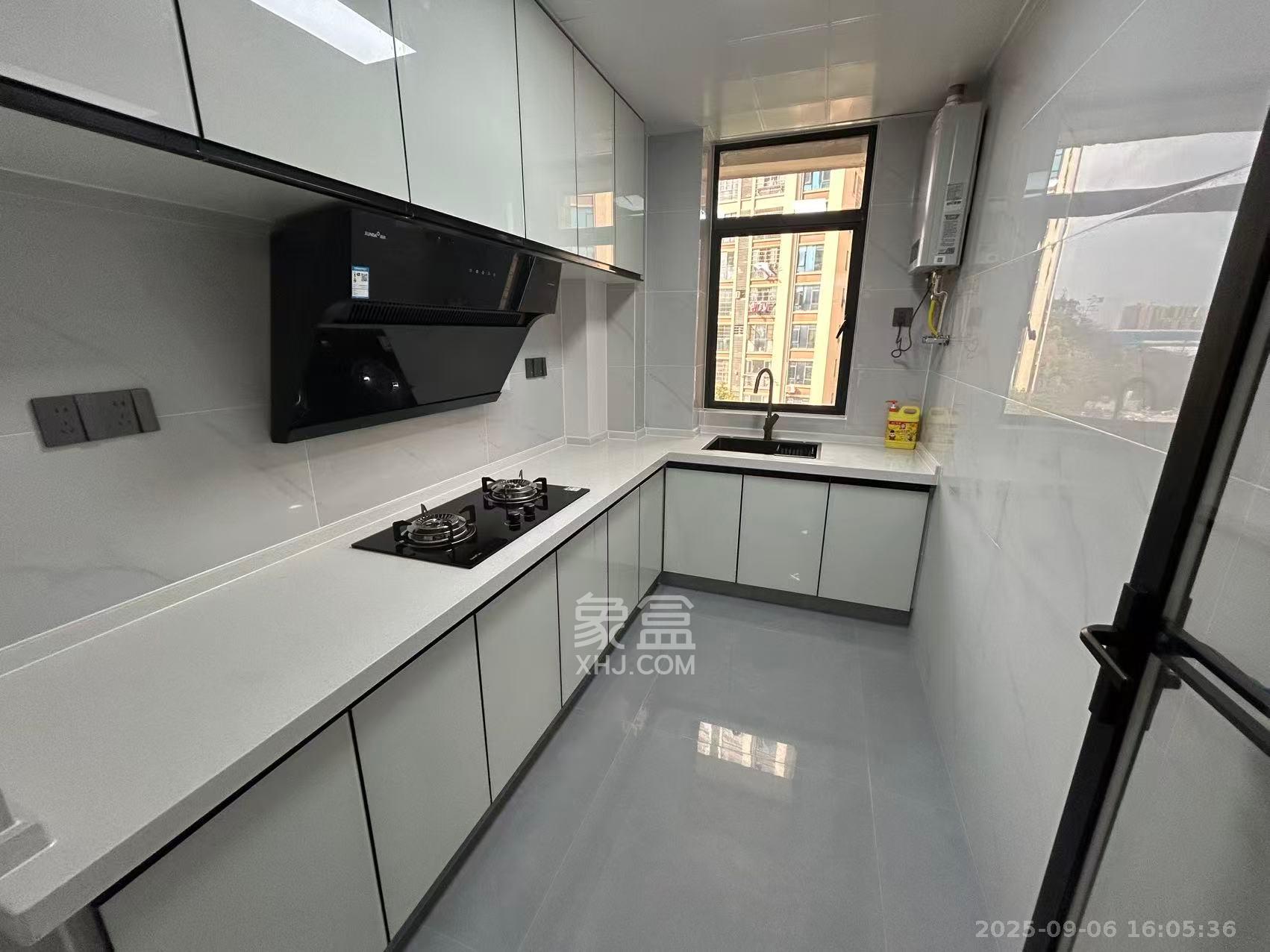 天元涉外景园C区  4室2厅2卫    3500.0元/月 天元涉外景园C区  4室2厅2卫    3500.0元/月室内图