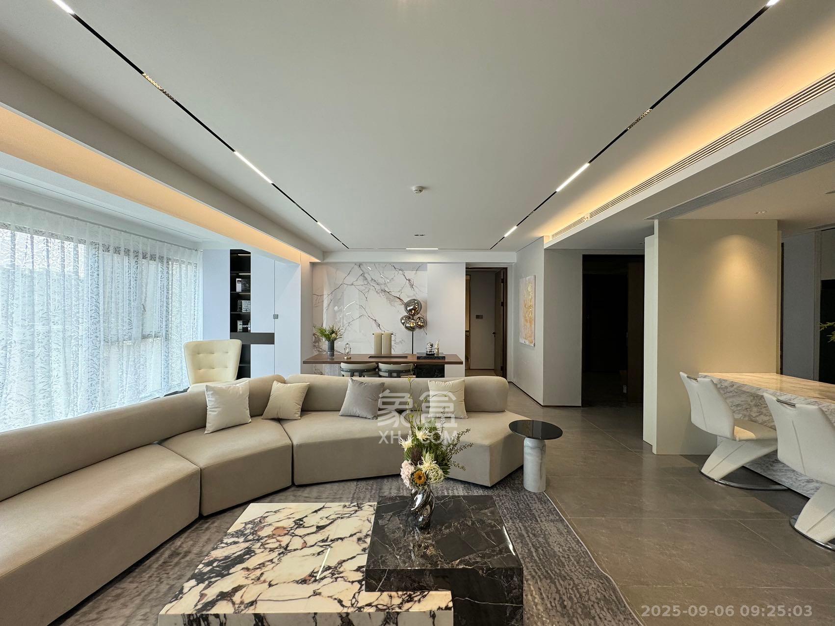 长沙悦府(华润万象城) 4室2厅3卫 16000.0元/月 长沙悦府(华润万象城) 4室2厅3卫 16000.0元/月室内图