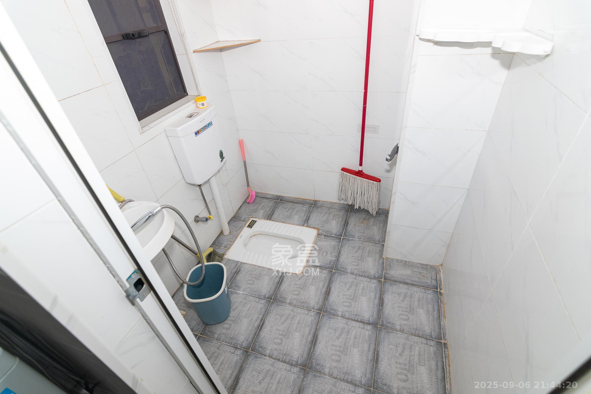 美的翰城  3室2厅1卫    78.8万卫生间