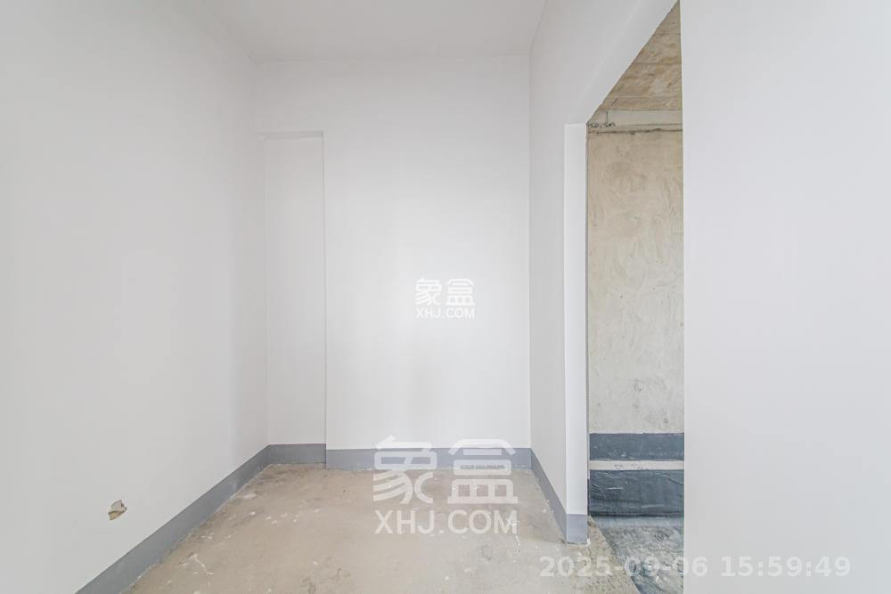 博林云栖  4室2厅2卫   4500.00元/月室内图
