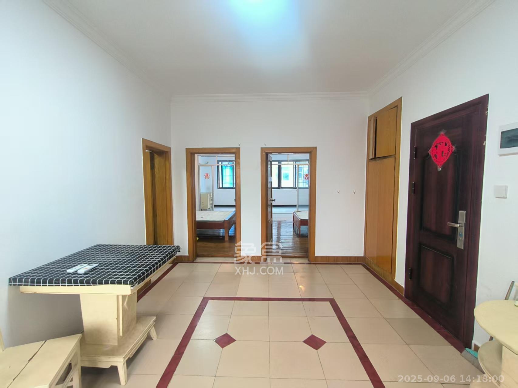 乔庄社区 3室1厅1卫 1900.0元/月 乔庄社区 3室1厅1卫 1900.0元/月室内图