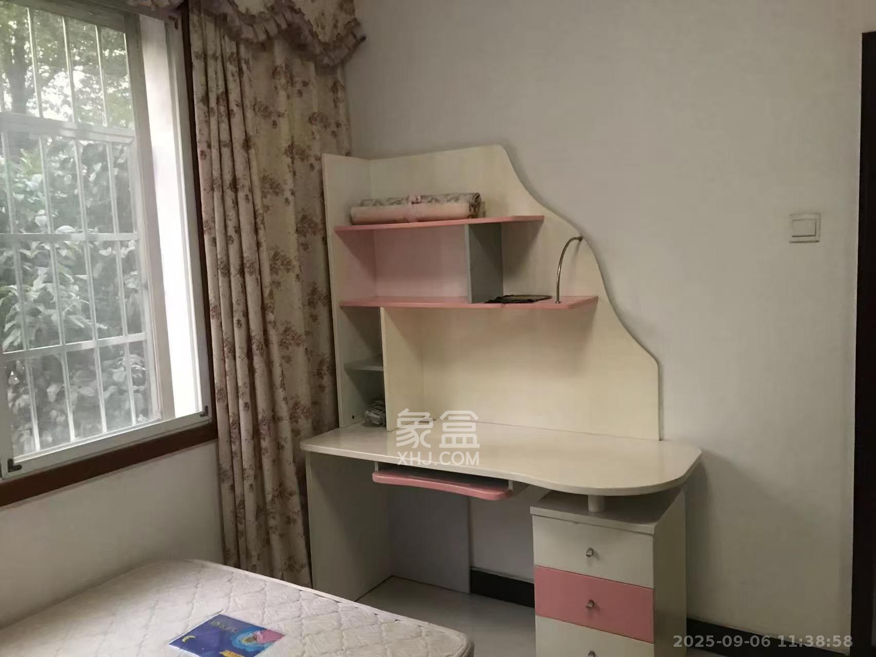 中铁十二局三公司小区 3室1厅1卫 1600.0元/月 中铁十二局三公司小区 3室1厅1卫 1600.0元/月室内图