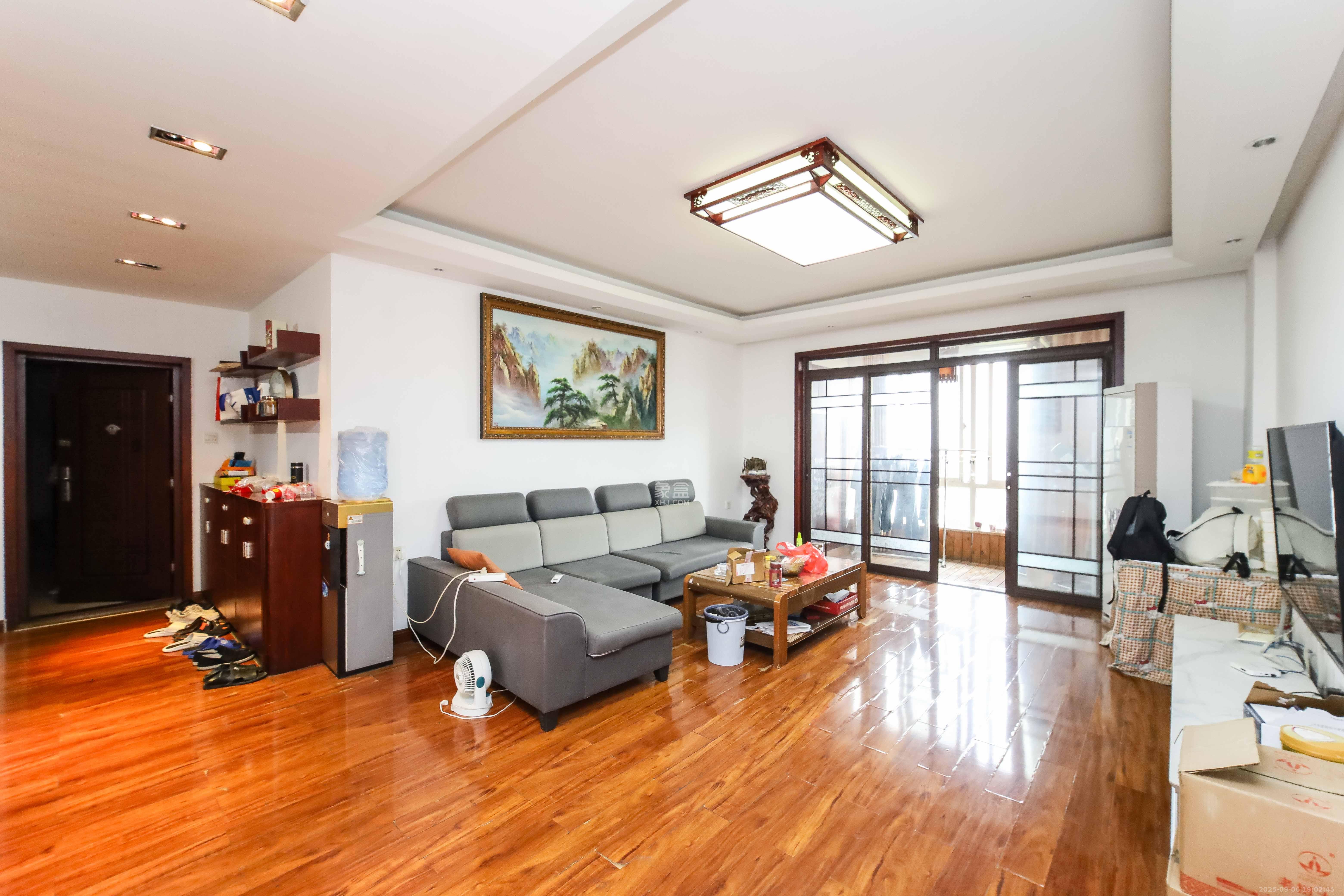 东门壹号家园  3室2厅2卫    95.0万 东门壹号家园  3室2厅2卫    95.0万客厅