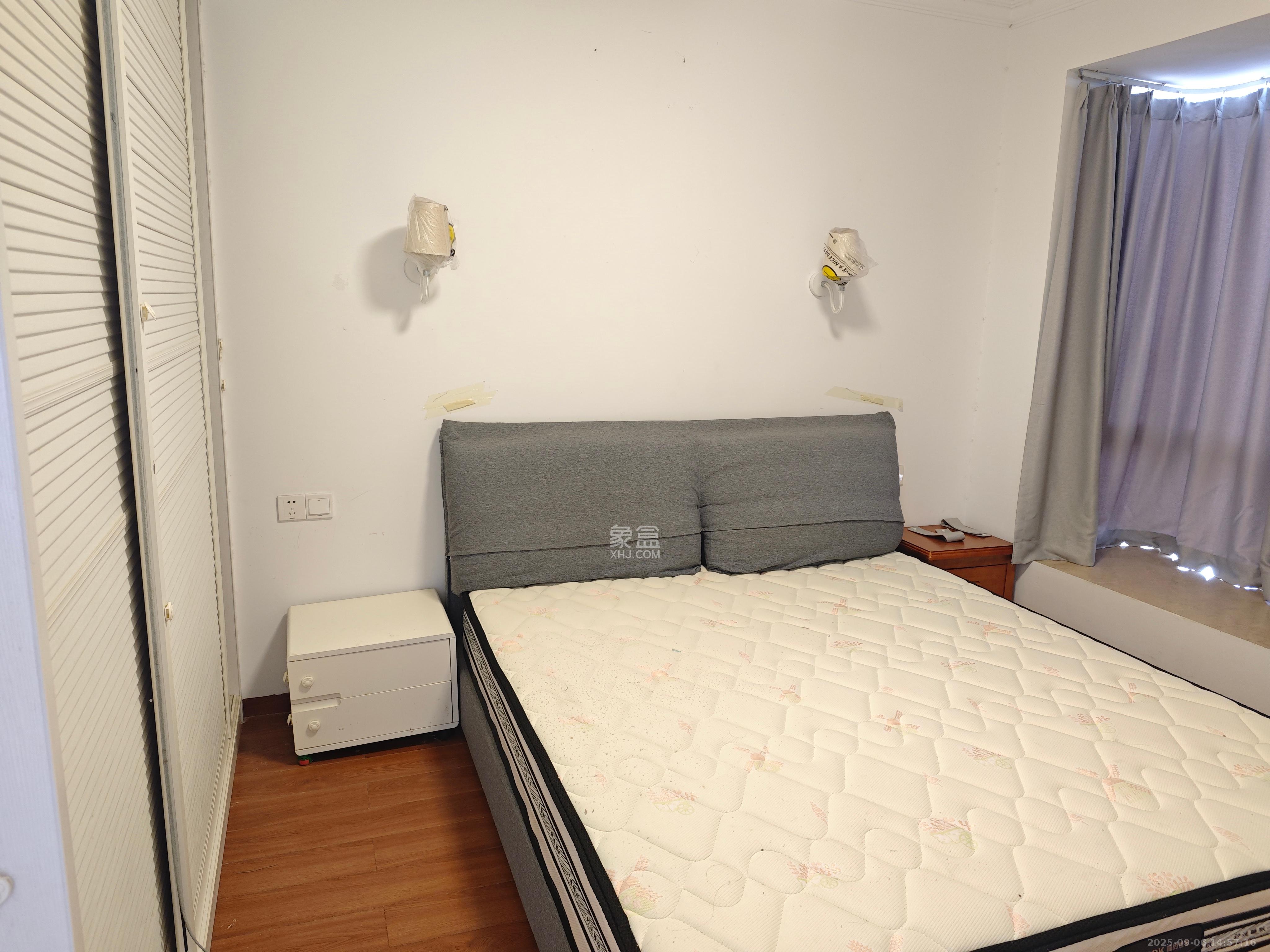 丽发新城 2室2厅1卫 1650.0元/月 丽发新城 2室2厅1卫 1650.0元/月室内图