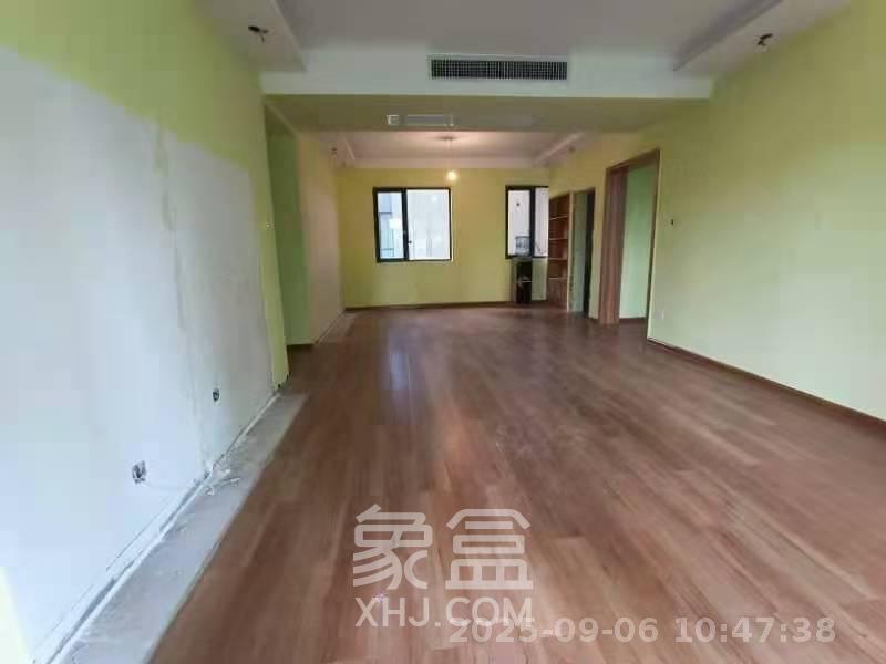 莱茵城 3室2厅2卫 2500.0元/月 莱茵城 3室2厅2卫 2500.0元/月室内图