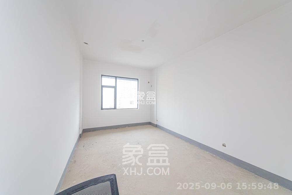 博林云栖  4室2厅2卫   4500.00元/月室内图1