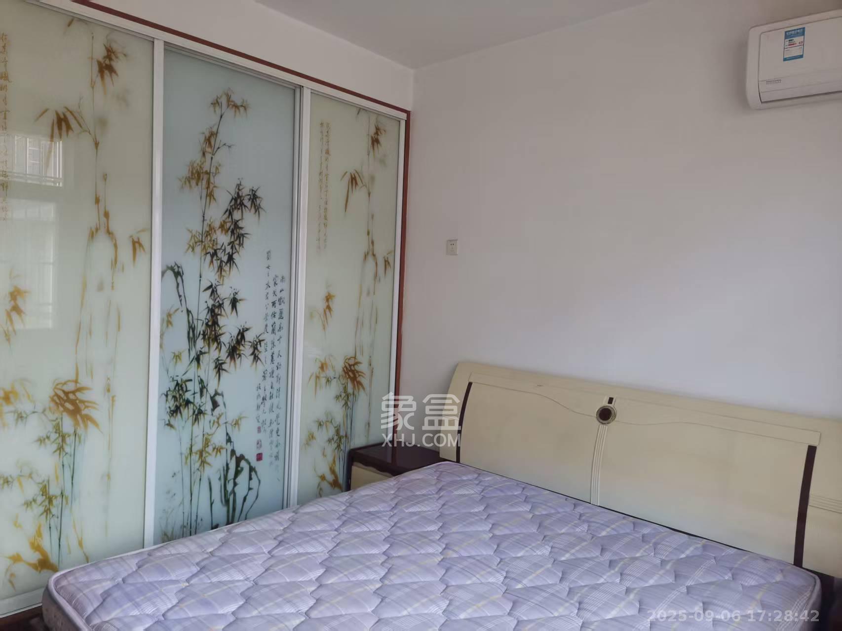 泉塘小区 3室2厅2卫 1300.0元/月 泉塘小区 3室2厅2卫 1300.0元/月室内图