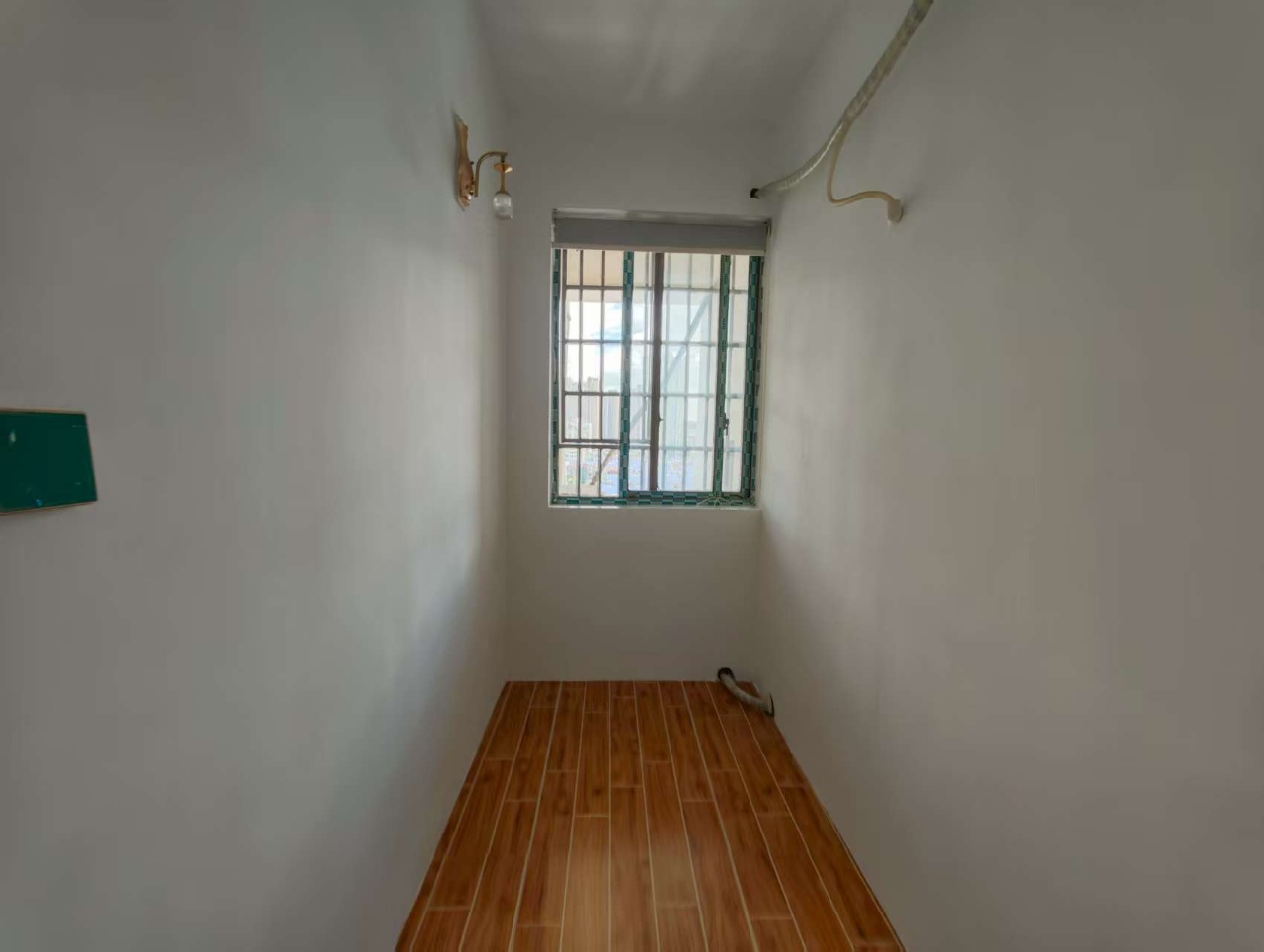 雄森国际 2室2厅1卫 28.0万 雄森国际 2室2厅1卫 28.0万客厅