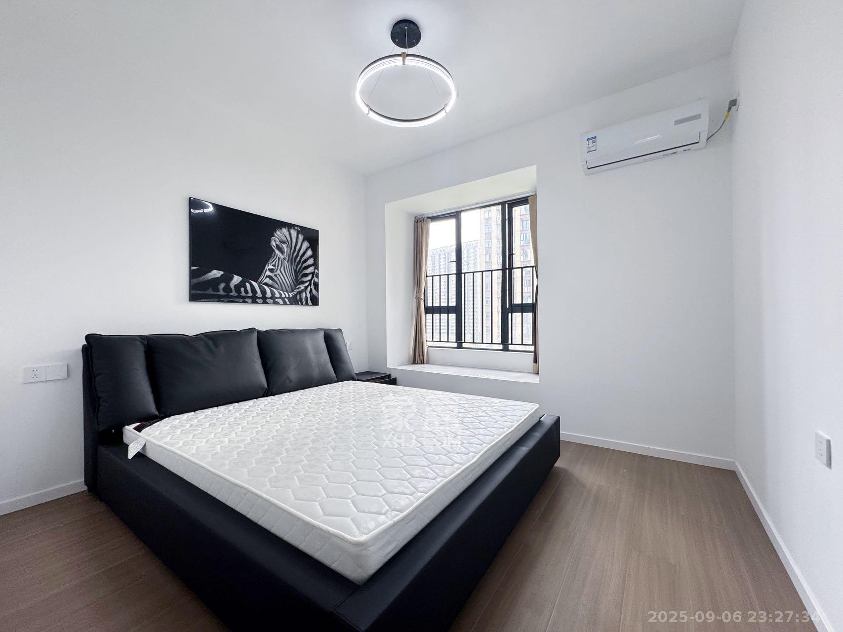 兴旺正佳广场(金石雅苑) 3室2厅1卫 3200.0元/月 兴旺正佳广场(金石雅苑) 3室2厅1卫 3200.0元/月室内图