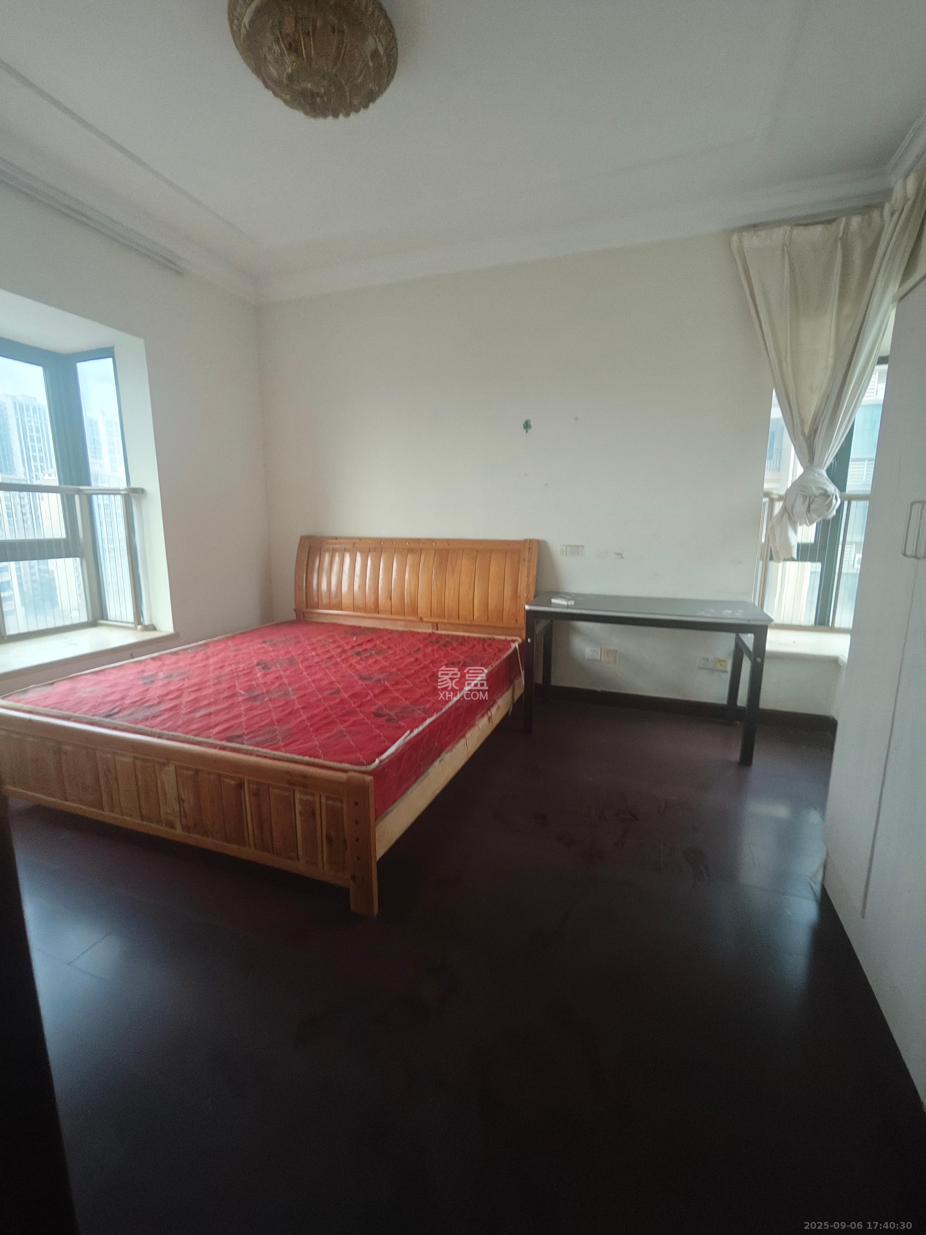 恒大城 3室2厅1卫 1800.0元/月 恒大城 3室2厅1卫 1800.0元/月室内图