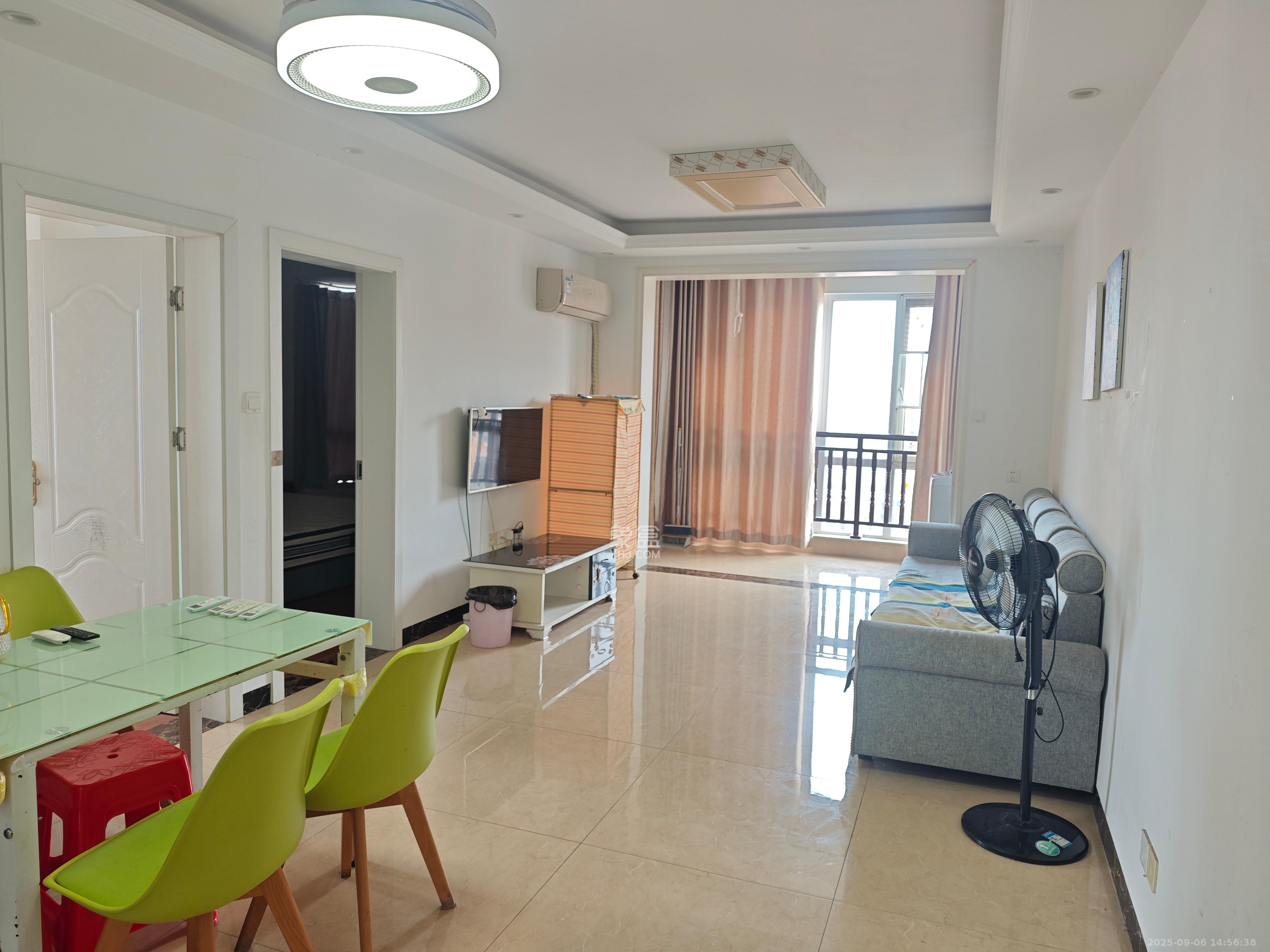 丽发新城 2室2厅1卫 1650.0元/月 丽发新城 2室2厅1卫 1650.0元/月室内图