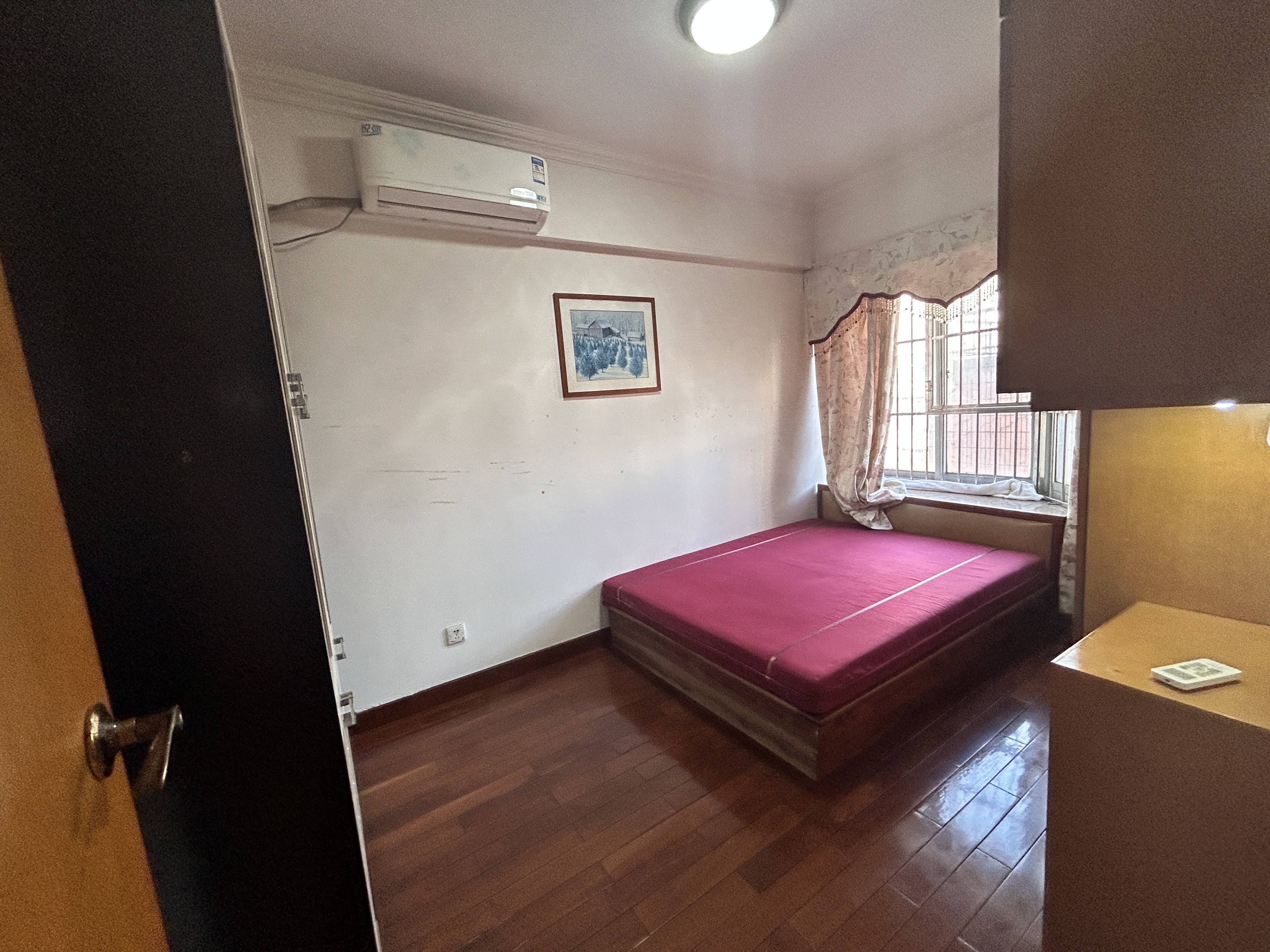 侨诚花园  3室2厅2卫   2600.00元/月室内图
